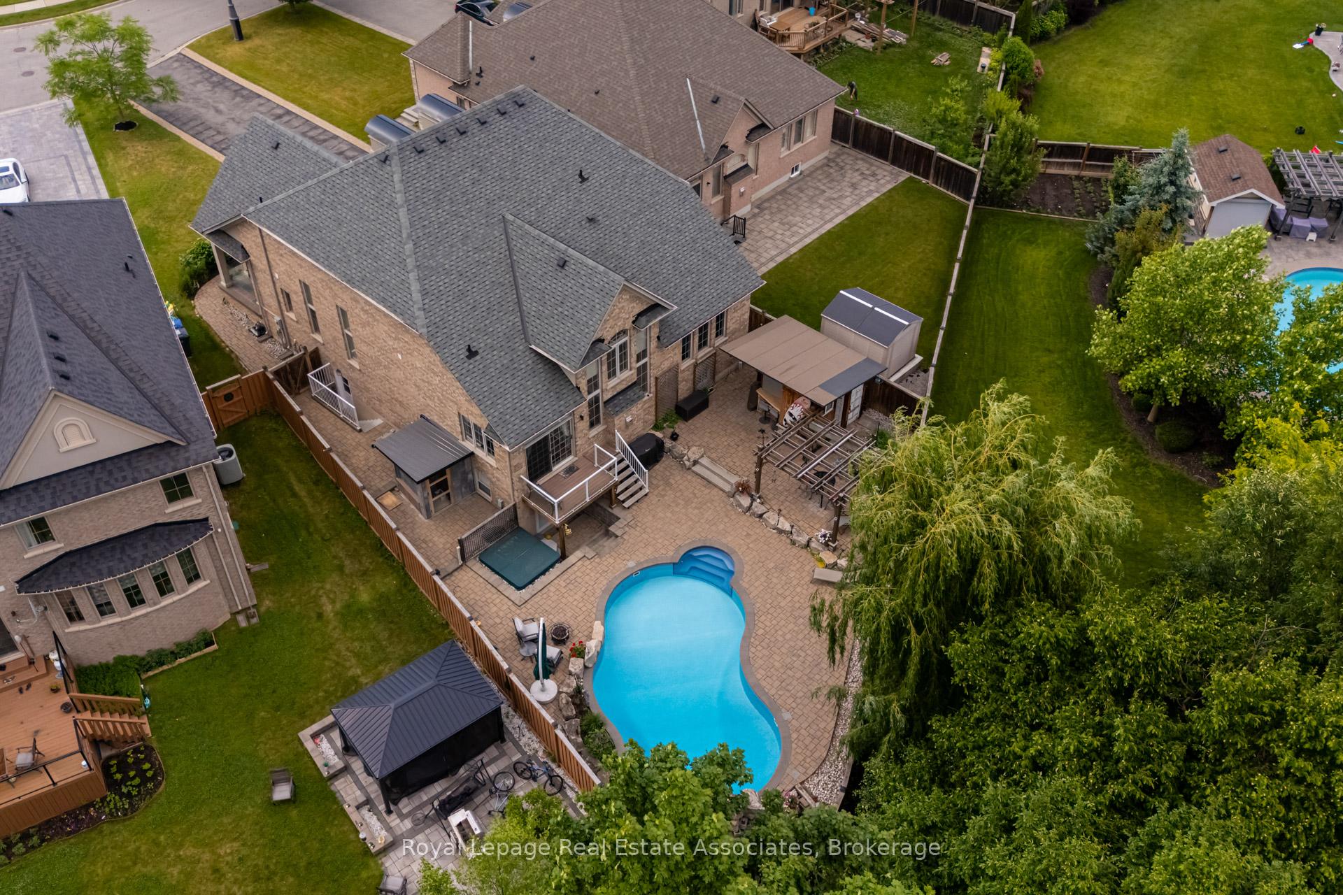 Photo 1 of 20 Cannington Crescent, Brampton, Credit Valley — HOMEH