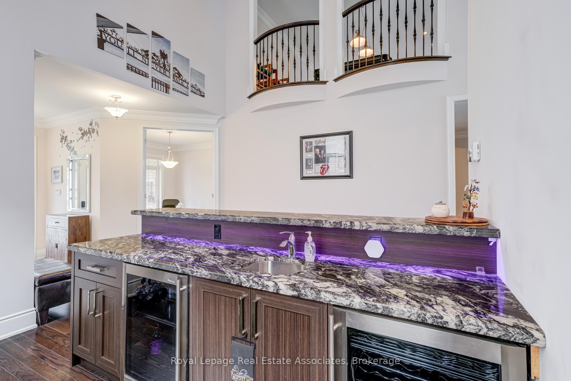 Photo 9 of 20 Cannington Crescent, Brampton, Credit Valley — HOMEH