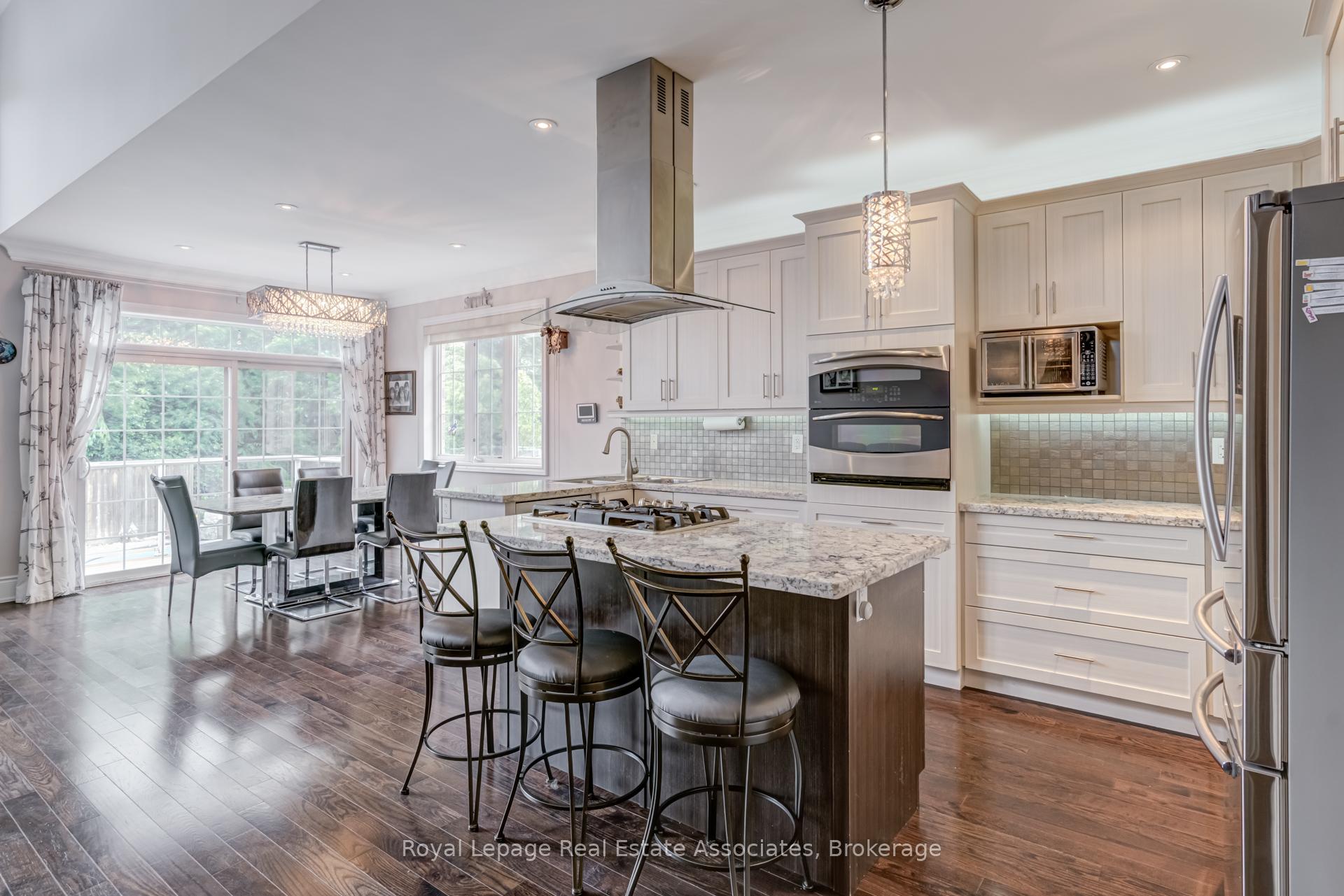 Photo 10 of 20 Cannington Crescent, Brampton, Credit Valley — HOMEH