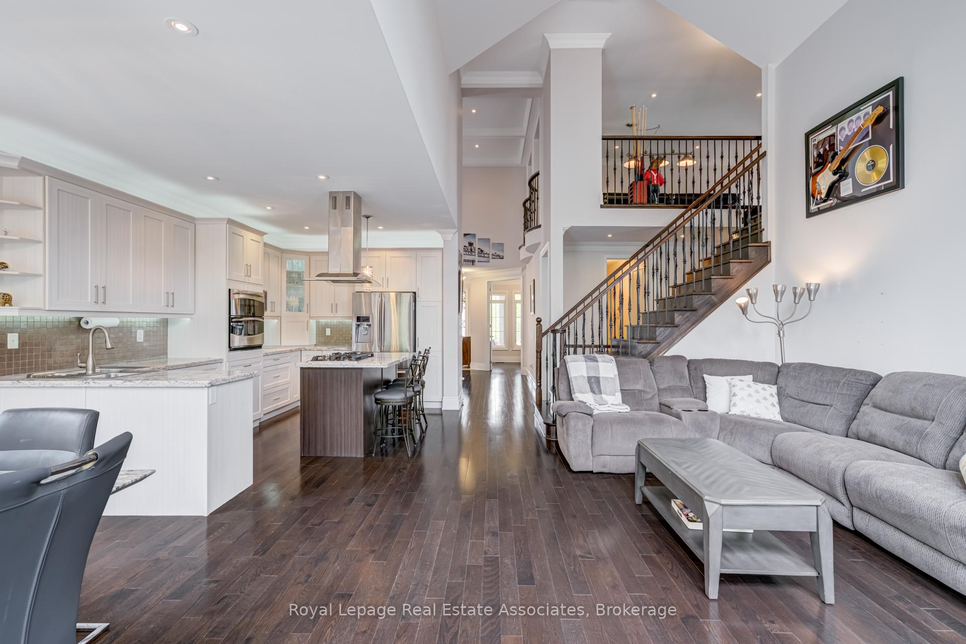 Photo 12 of 20 Cannington Crescent, Brampton, Credit Valley — HOMEH