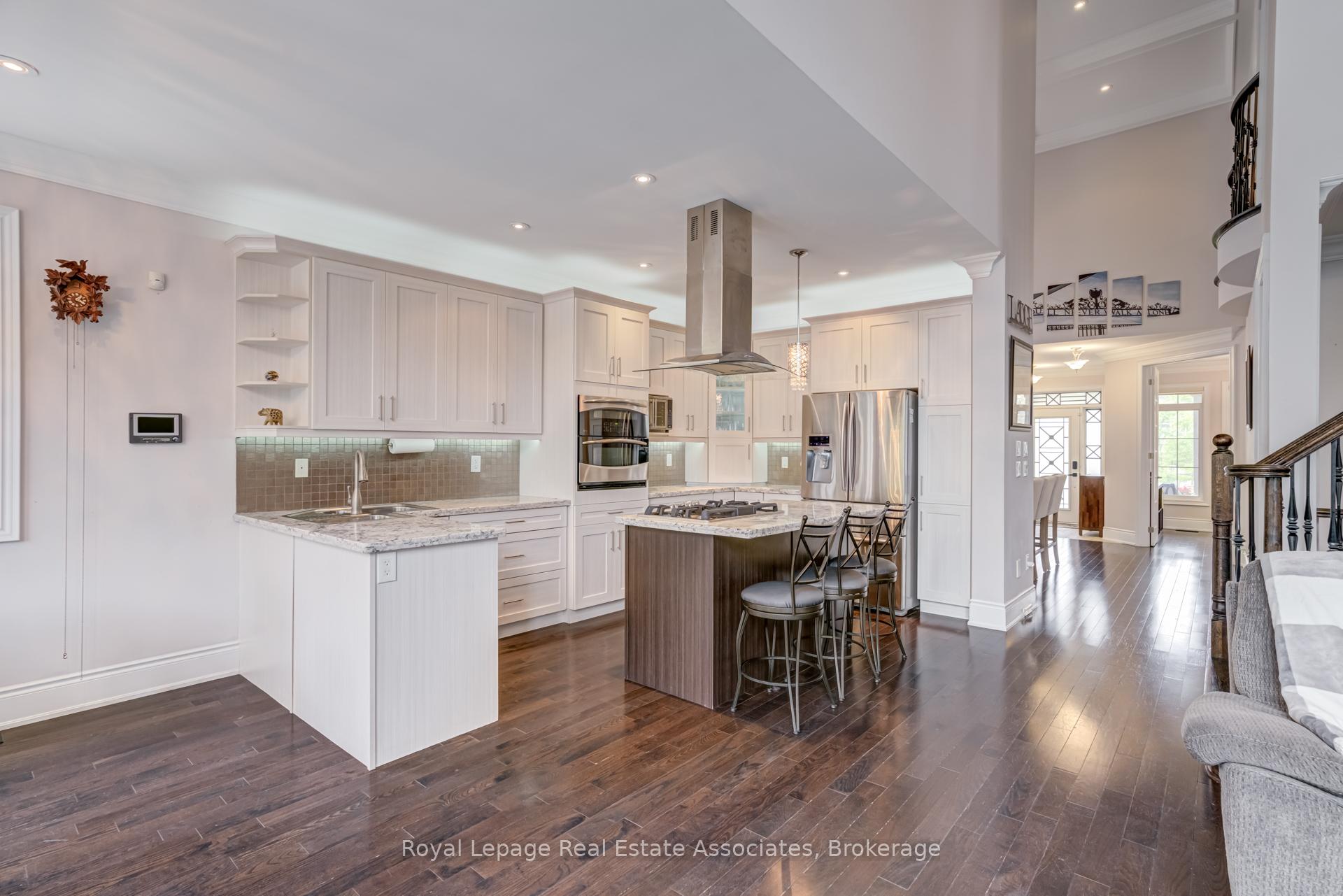 Photo 13 of 20 Cannington Crescent, Brampton, Credit Valley — HOMEH