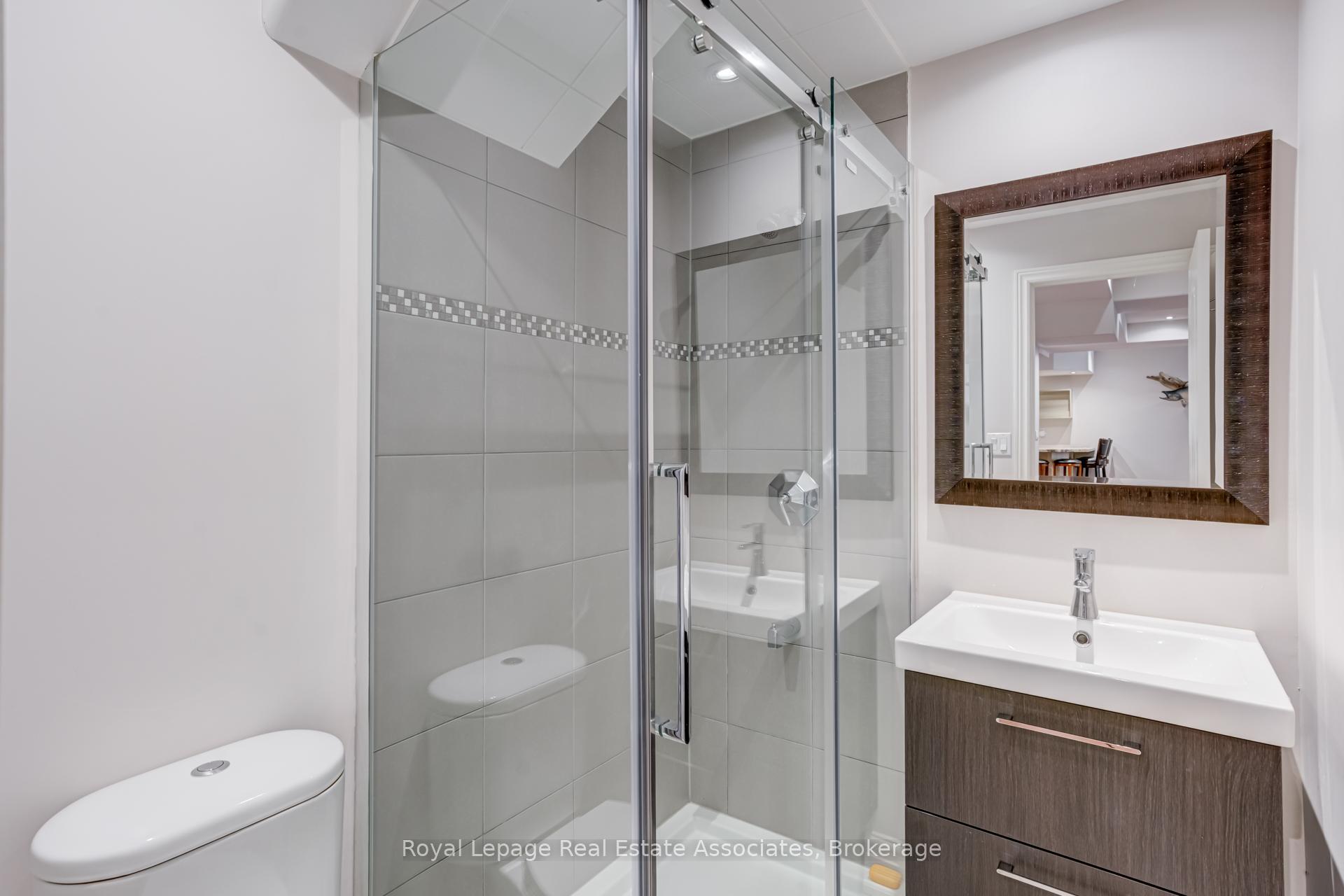 Photo 37 of 20 Cannington Crescent, Brampton, Credit Valley — HOMEH
