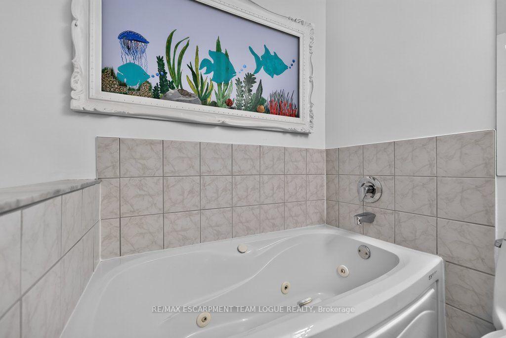 Photo 21 of Unit 409, 5188 Lakeshore Road, Burlington, Appleby — HOMEH