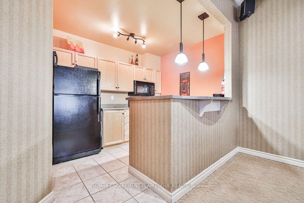 Photo 37 of Unit 409, 5188 Lakeshore Road, Burlington, Appleby — HOMEH