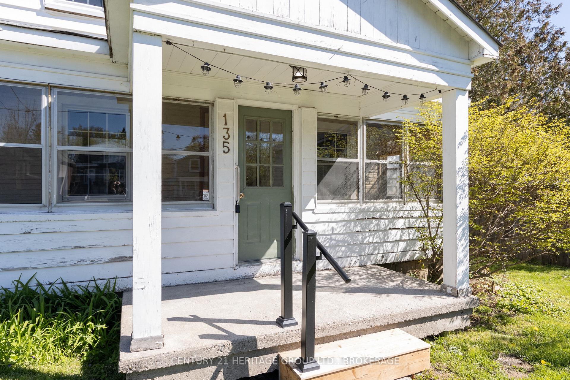 Photo 3 of 135 James Street, Kingston, East of Sir John A. Blvd — HOMEH
