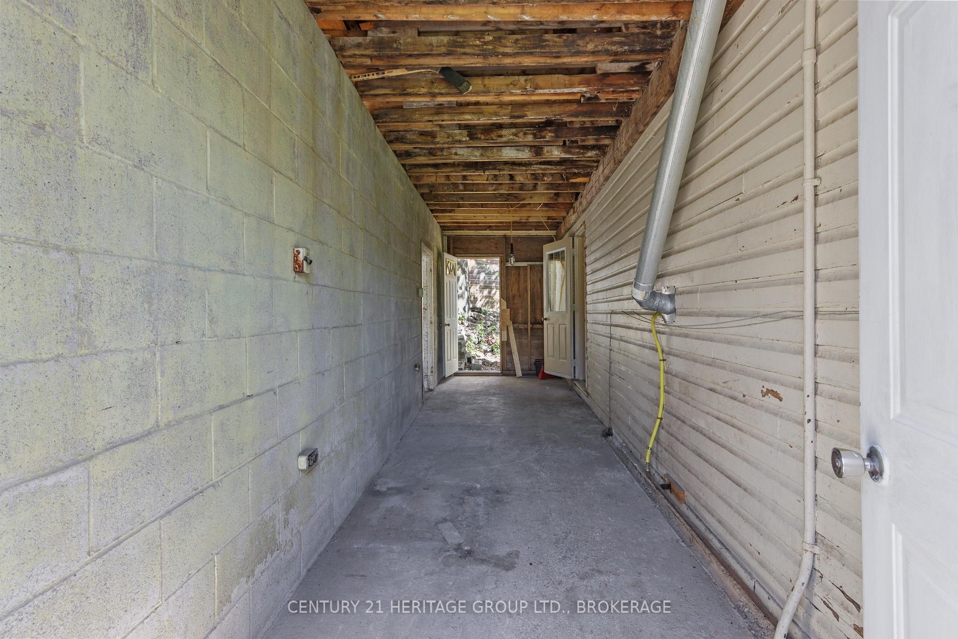 Photo 17 of 135 James Street, Kingston, East of Sir John A. Blvd — HOMEH
