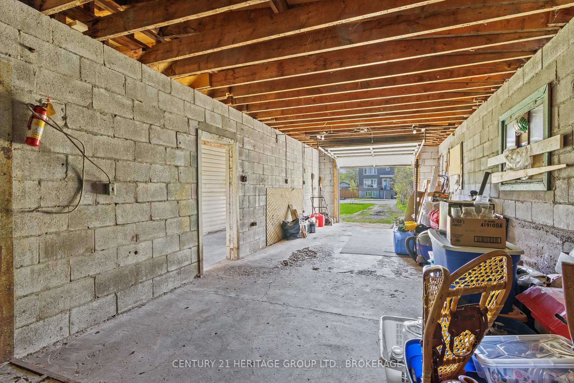 Photo 19 of 135 James Street, Kingston, East of Sir John A. Blvd — HOMEH