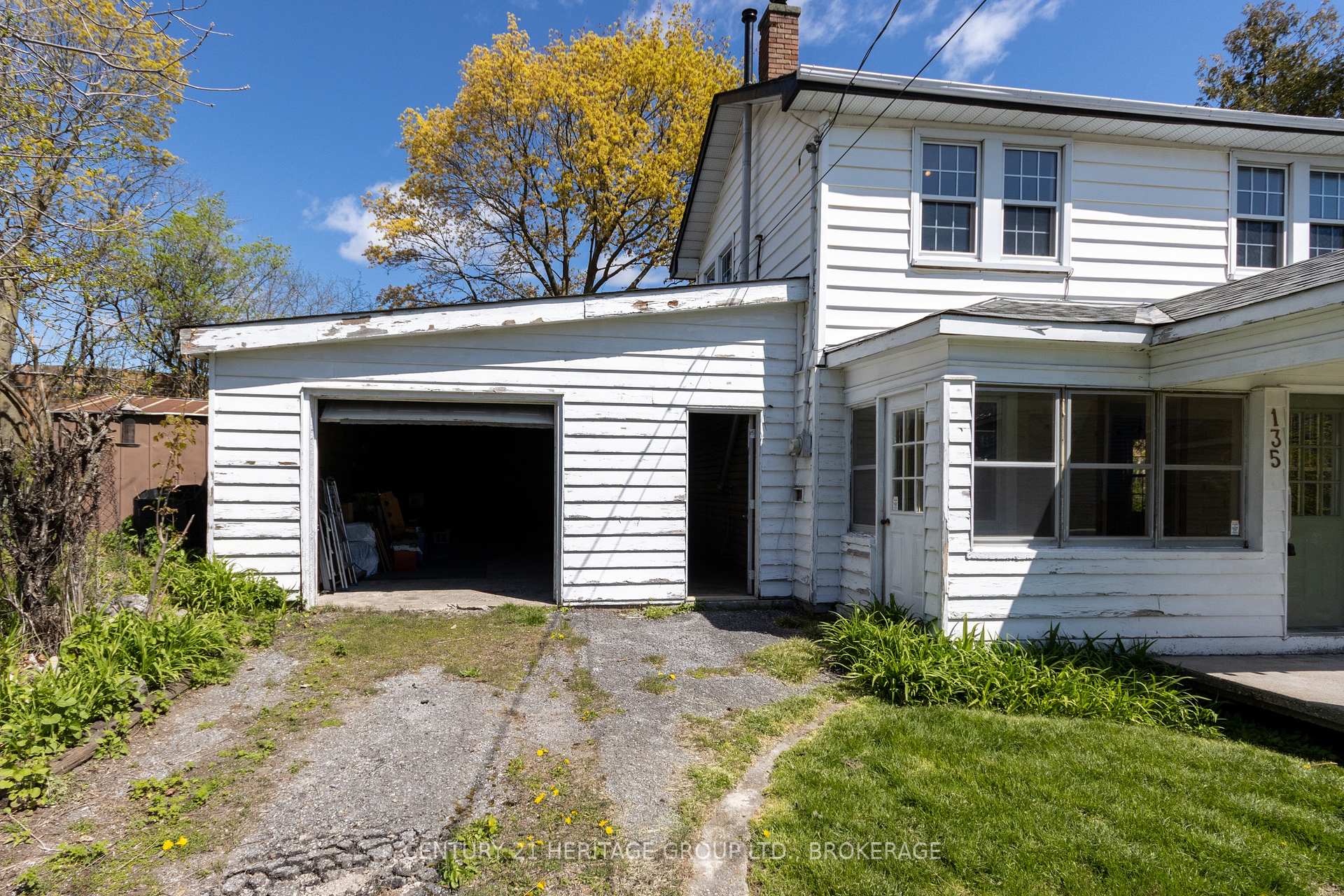 Photo 20 of 135 James Street, Kingston, East of Sir John A. Blvd — HOMEH