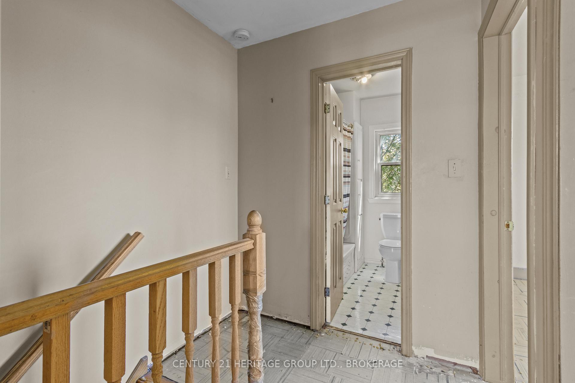 Photo 22 of 135 James Street, Kingston, East of Sir John A. Blvd — HOMEH