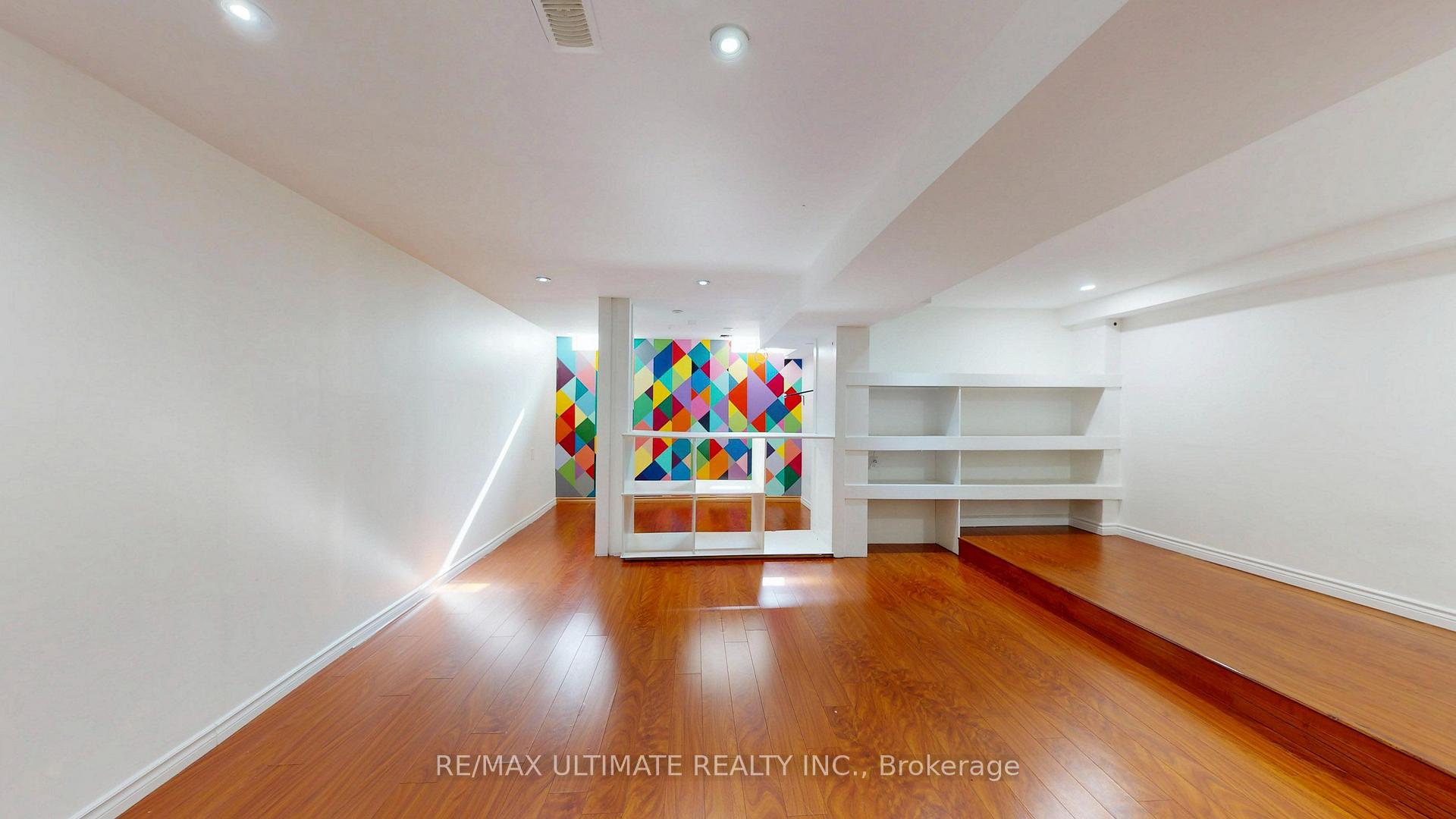 Photo 47 of 131 Foxchase Avenue, Vaughan, East Woodbridge — HOMEH