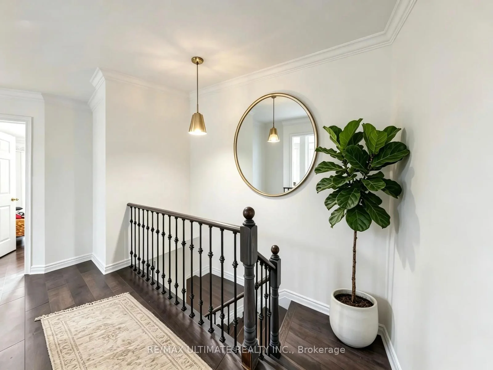Photo 7 of 131 Foxchase Avenue, Vaughan, East Woodbridge — HOMEH