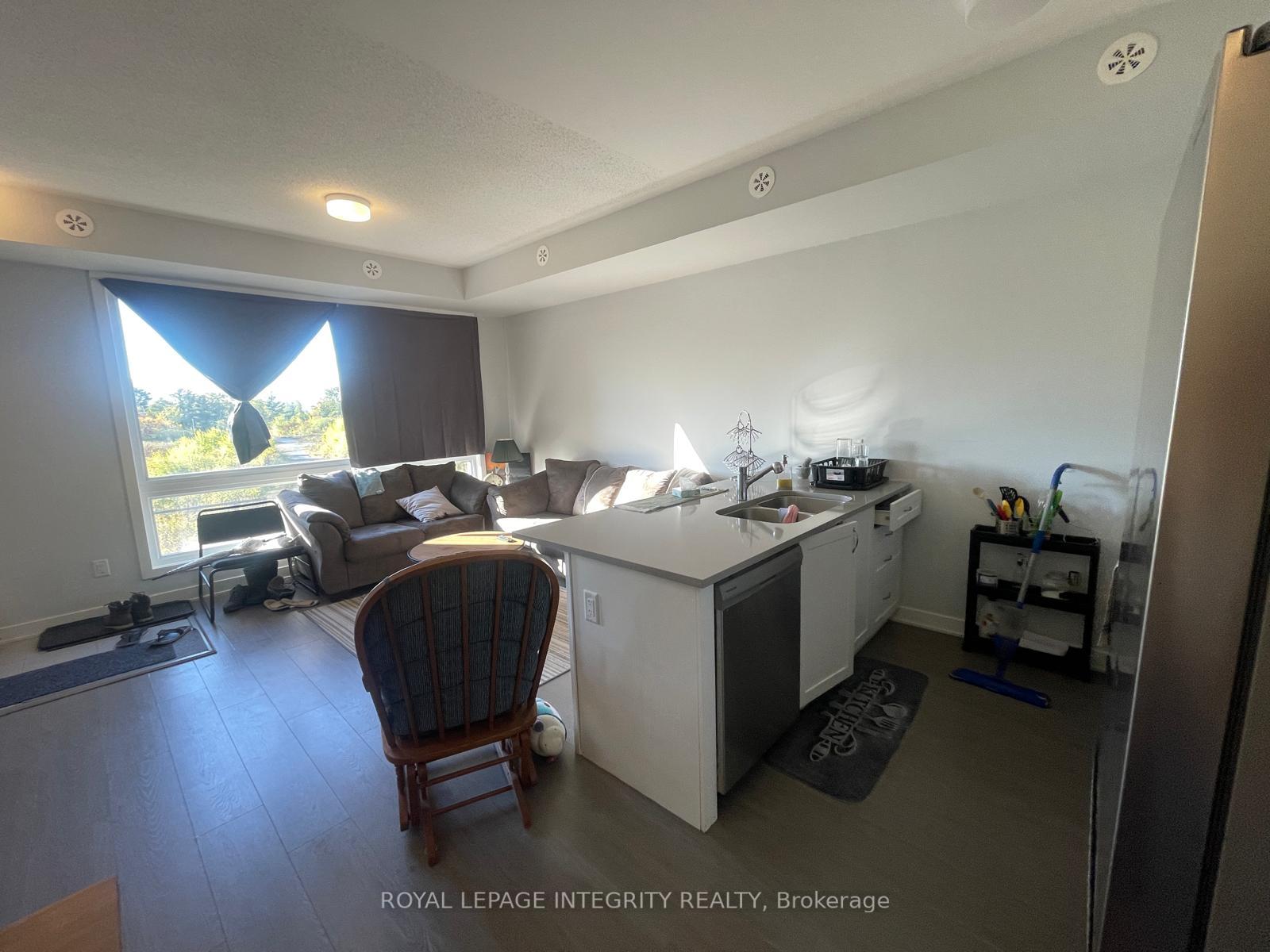 Photo 3 of 408 Mishi Private, Ottawa, CFB Rockcliffe and Area — HOMEH