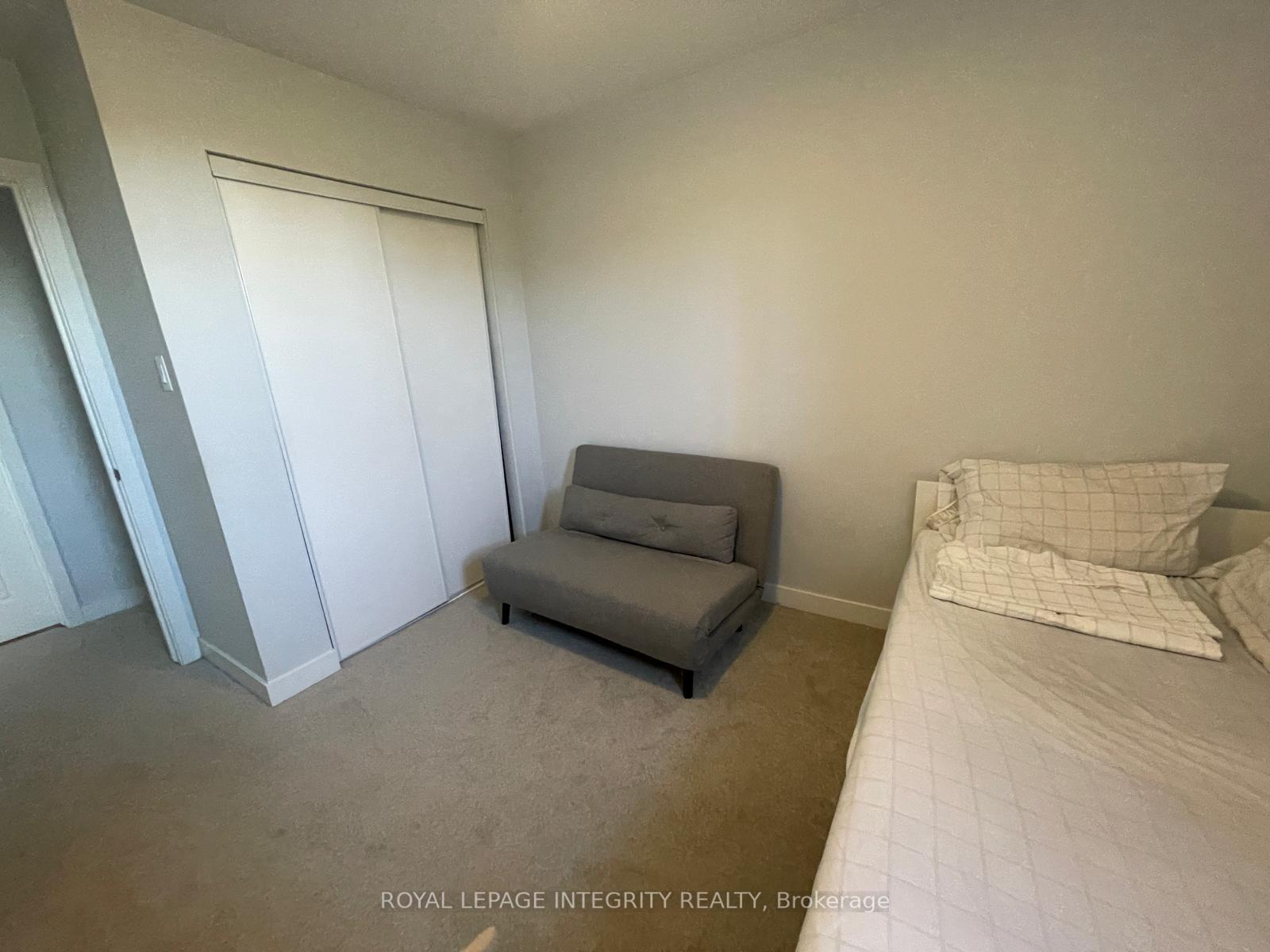 Photo 8 of 408 Mishi Private, Ottawa, CFB Rockcliffe and Area — HOMEH