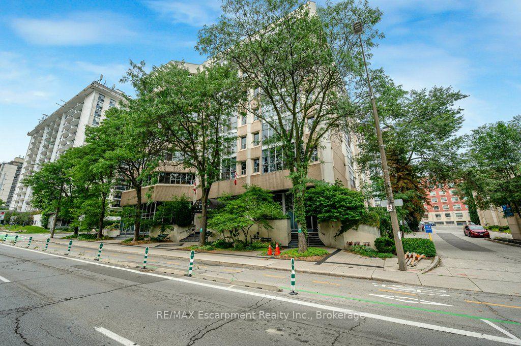 Photo 2 of Unit 107, 66 Bay Street S, Hamilton, Durand — HOMEH