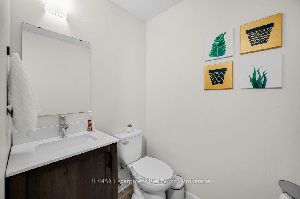Photo 8 of Unit 107, 66 Bay Street S, Hamilton, Durand — HOMEH