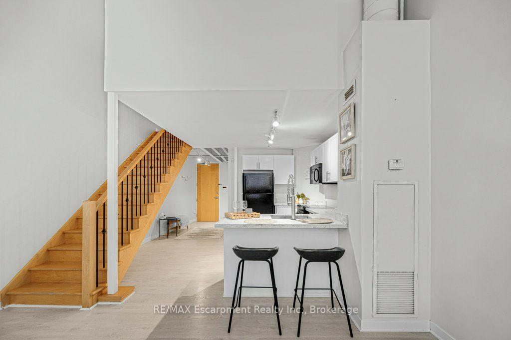 Photo 17 of Unit 107, 66 Bay Street S, Hamilton, Durand — HOMEH