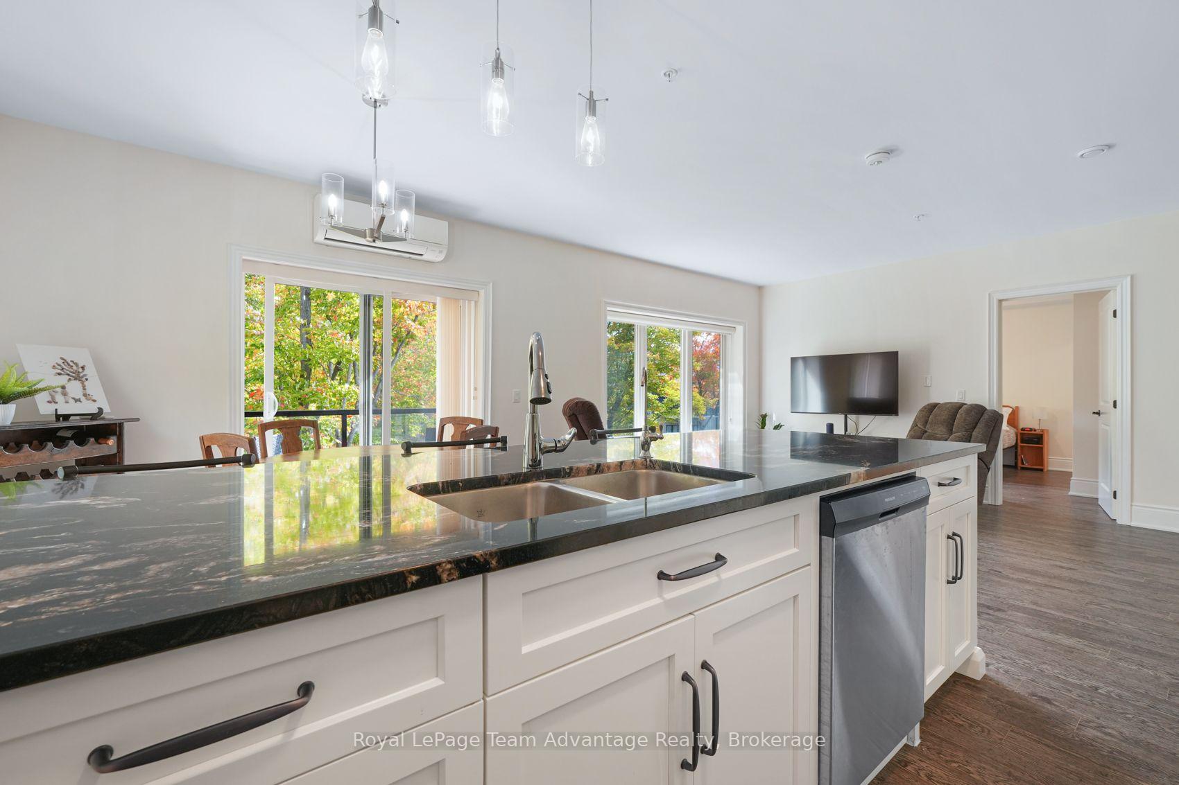 Photo 15 of Unit 303, 11B Salt Dock Road, Parry Sound — HOMEH
