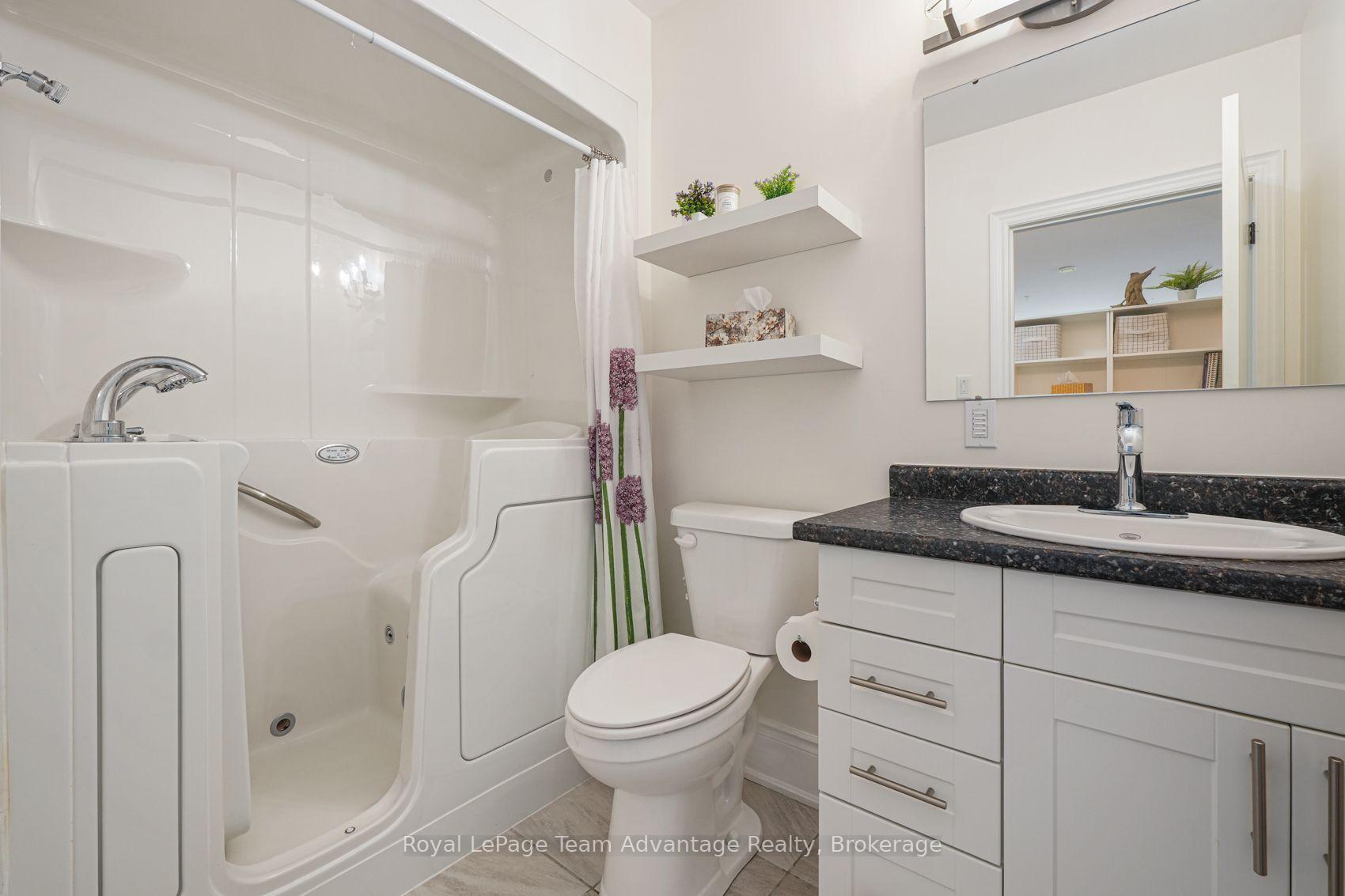Photo 25 of Unit 303, 11B Salt Dock Road, Parry Sound — HOMEH