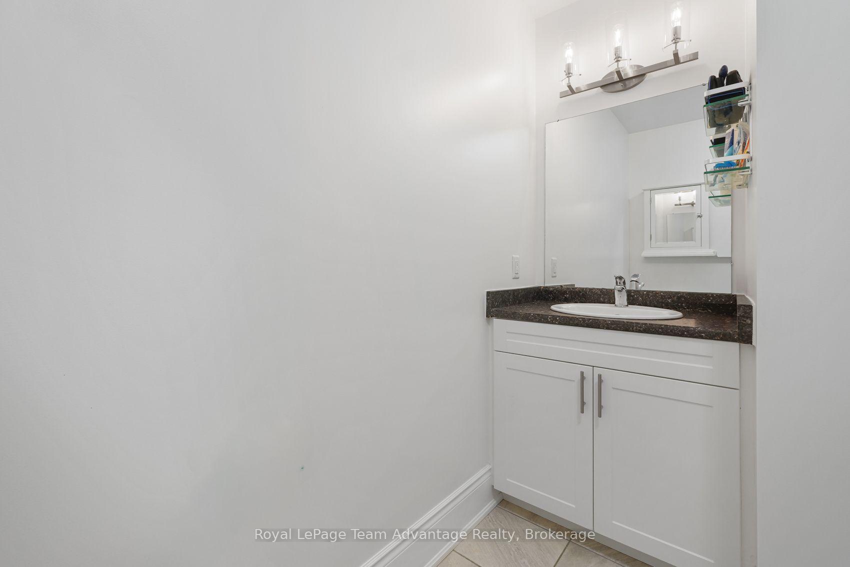 Photo 30 of Unit 303, 11B Salt Dock Road, Parry Sound — HOMEH