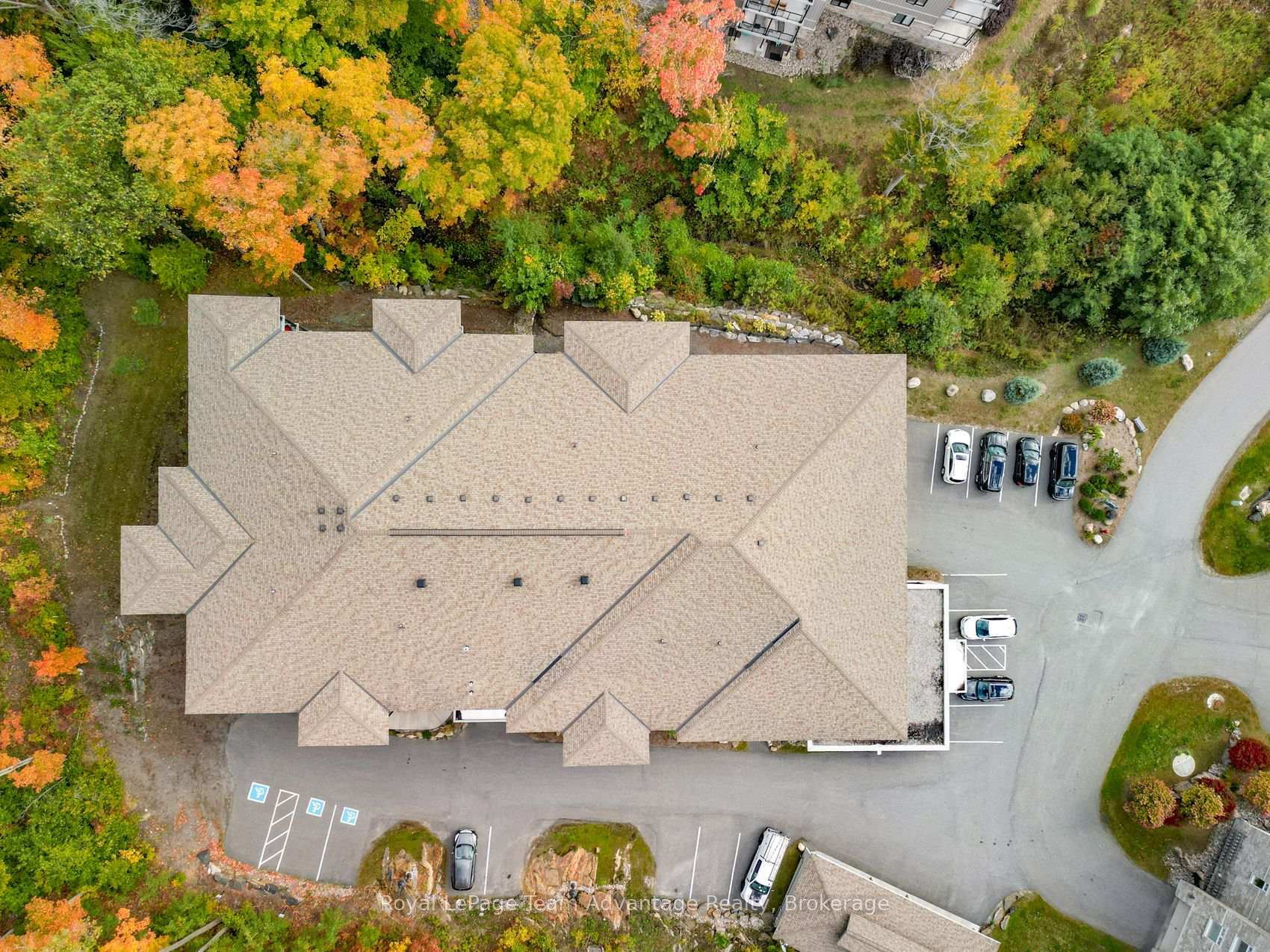 Photo 45 of Unit 303, 11B Salt Dock Road, Parry Sound — HOMEH