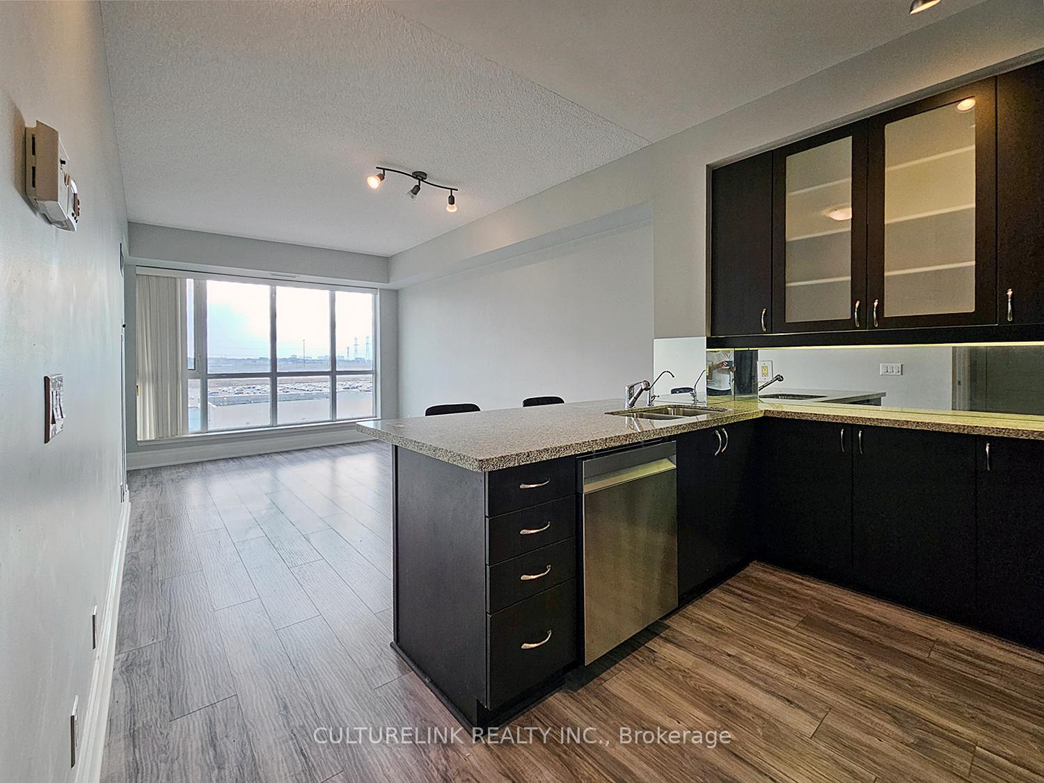 Photo 6 of Unit 607, 57 Upper Duke Crescent, Markham, Unionville — HOMEH
