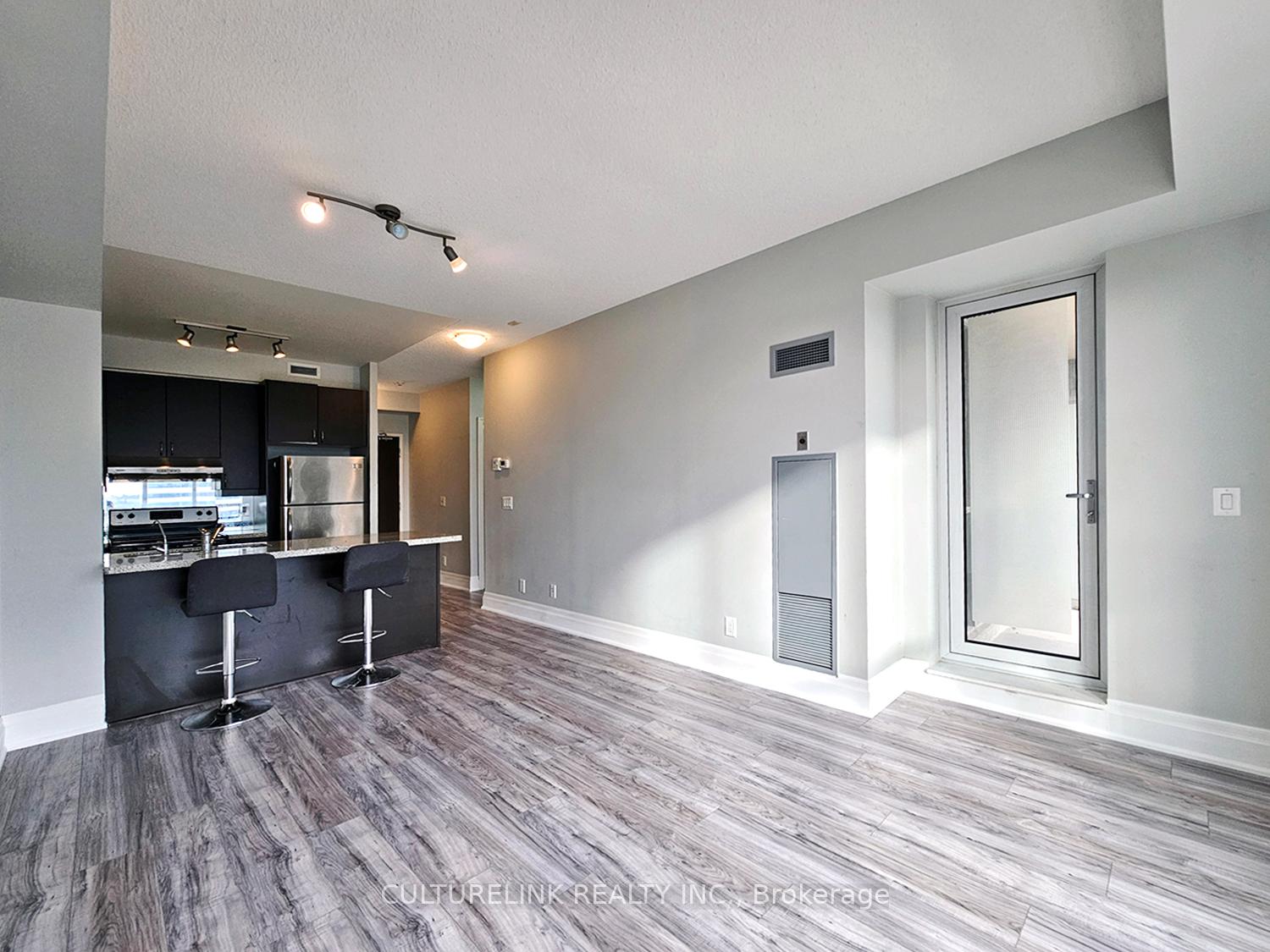 Photo 7 of Unit 607, 57 Upper Duke Crescent, Markham, Unionville — HOMEH