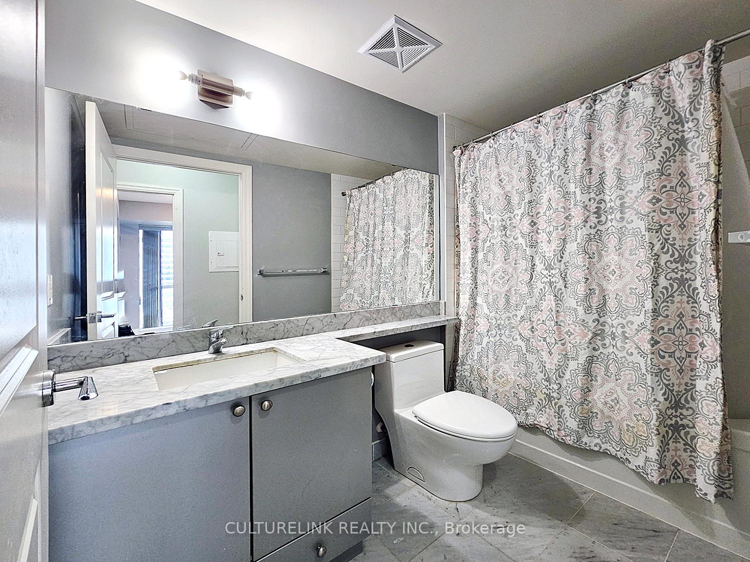 Photo 11 of Unit 607, 57 Upper Duke Crescent, Markham, Unionville — HOMEH