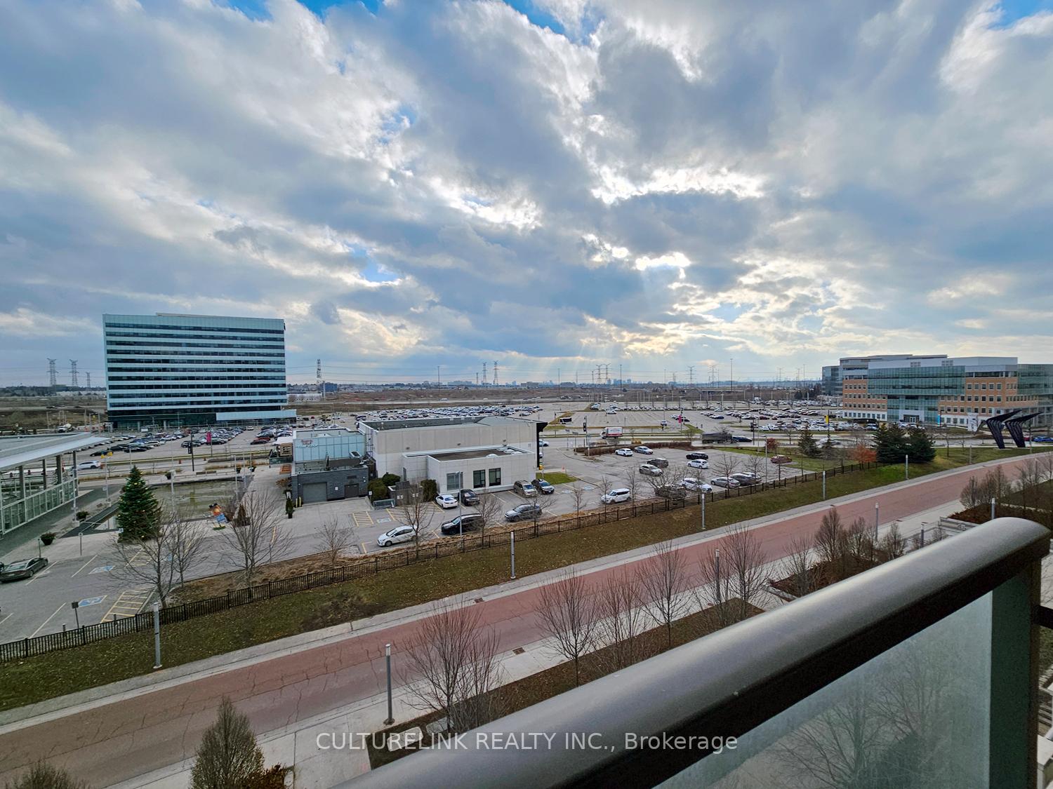 Photo 12 of Unit 607, 57 Upper Duke Crescent, Markham, Unionville — HOMEH