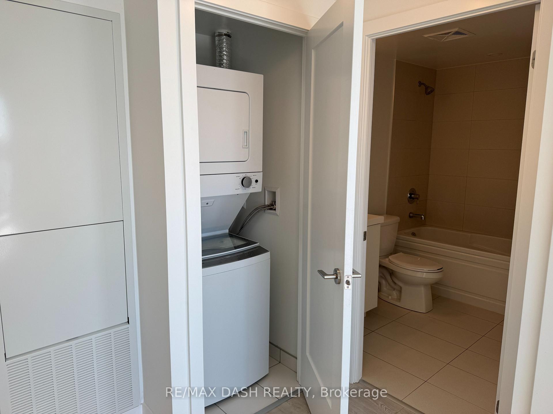 Photo 6 of Unit 1622, 2545 Simcoe Street N, Oshawa, Windfields — HOMEH
