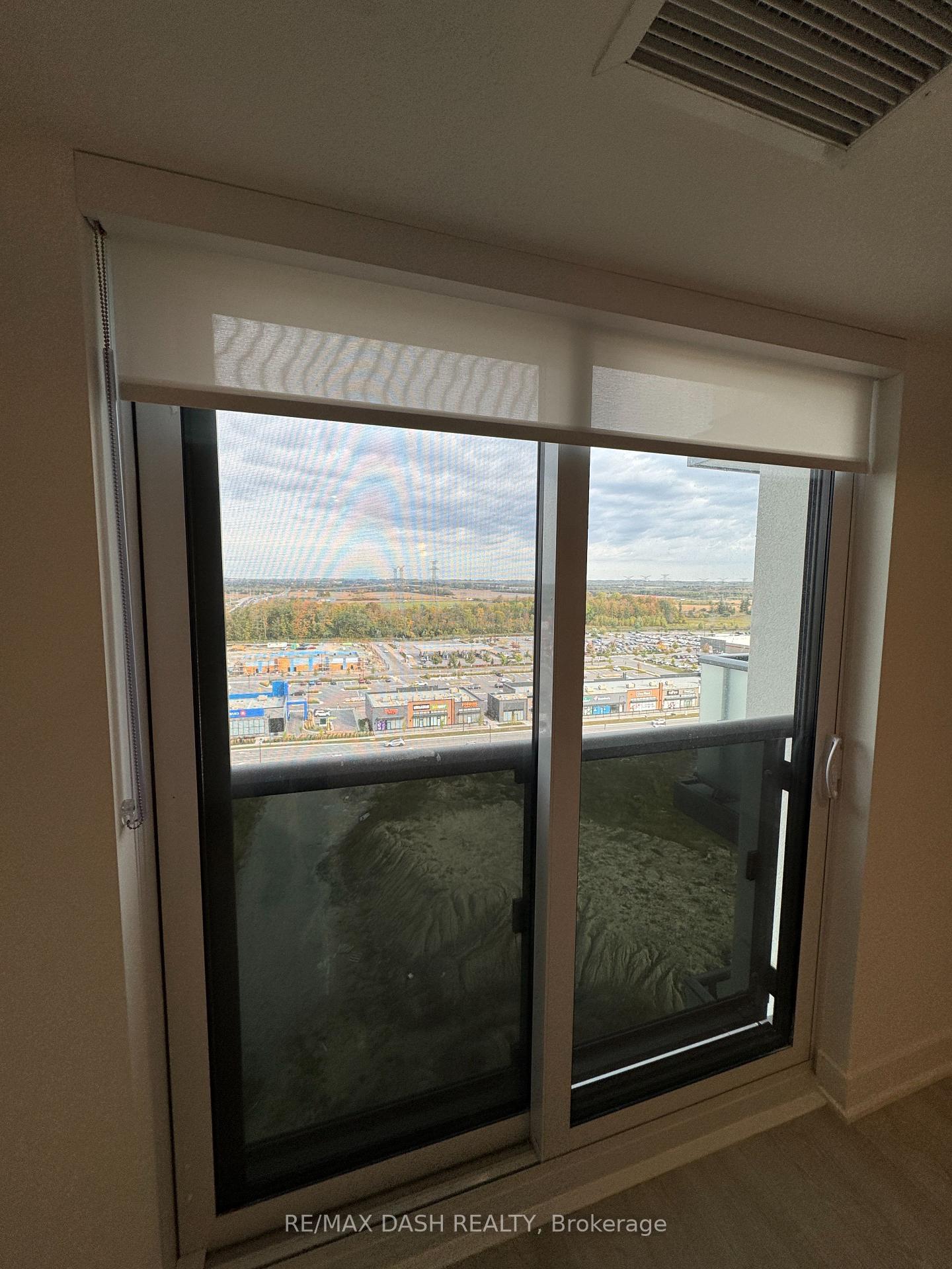 Photo 8 of Unit 1530, 2545 Simcoe Street N, Oshawa, Windfields — HOMEH