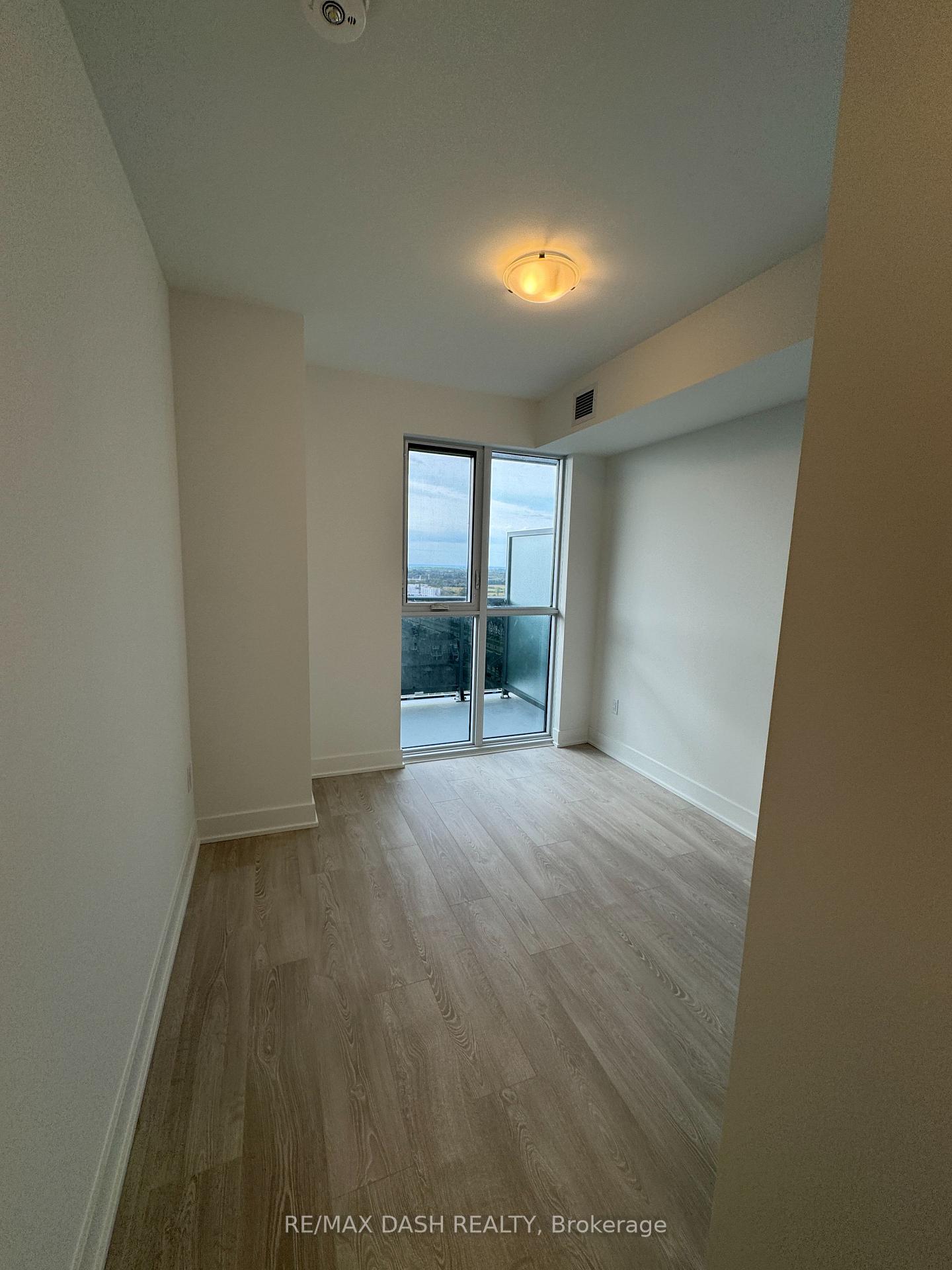 Photo 7 of Unit 1838, 2545 Simcoe Street N, Oshawa, Windfields — HOMEH