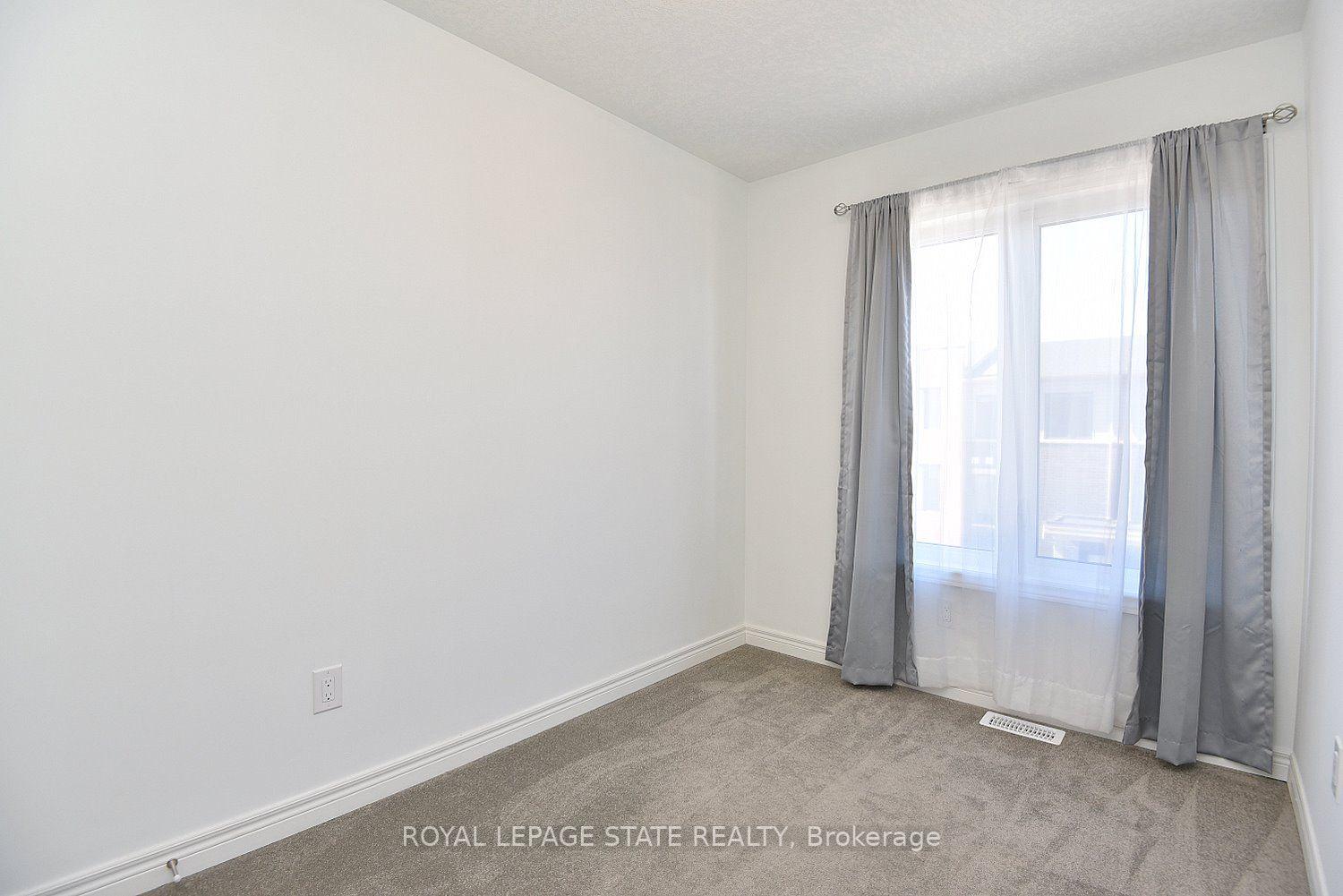 Photo 35 of 19 Radison Lane, Hamilton, McQuesten — HOMEH