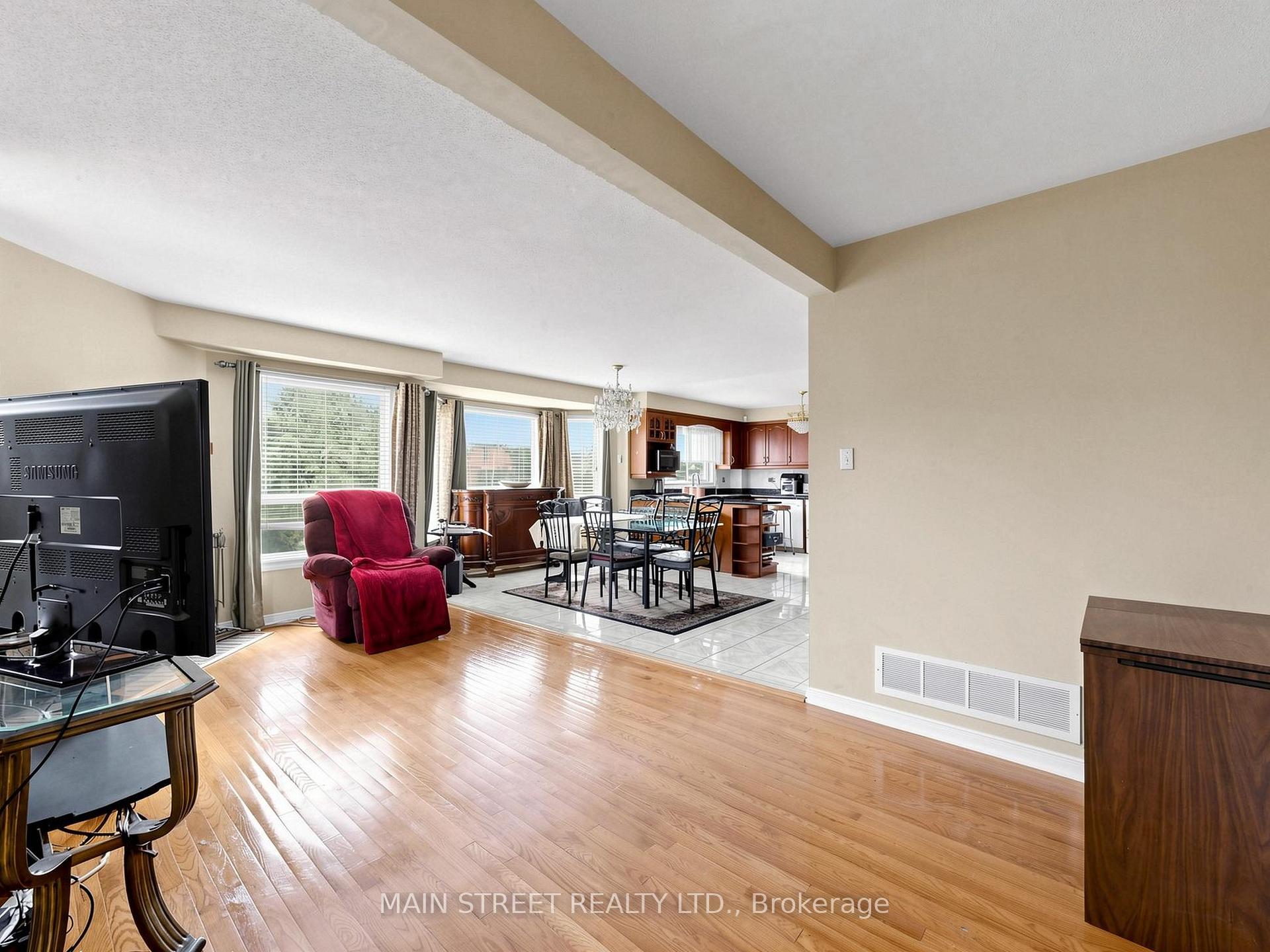 Photo 14 of 2441 Willowburne Drive, Mississauga, Central Erin Mills — HOMEH