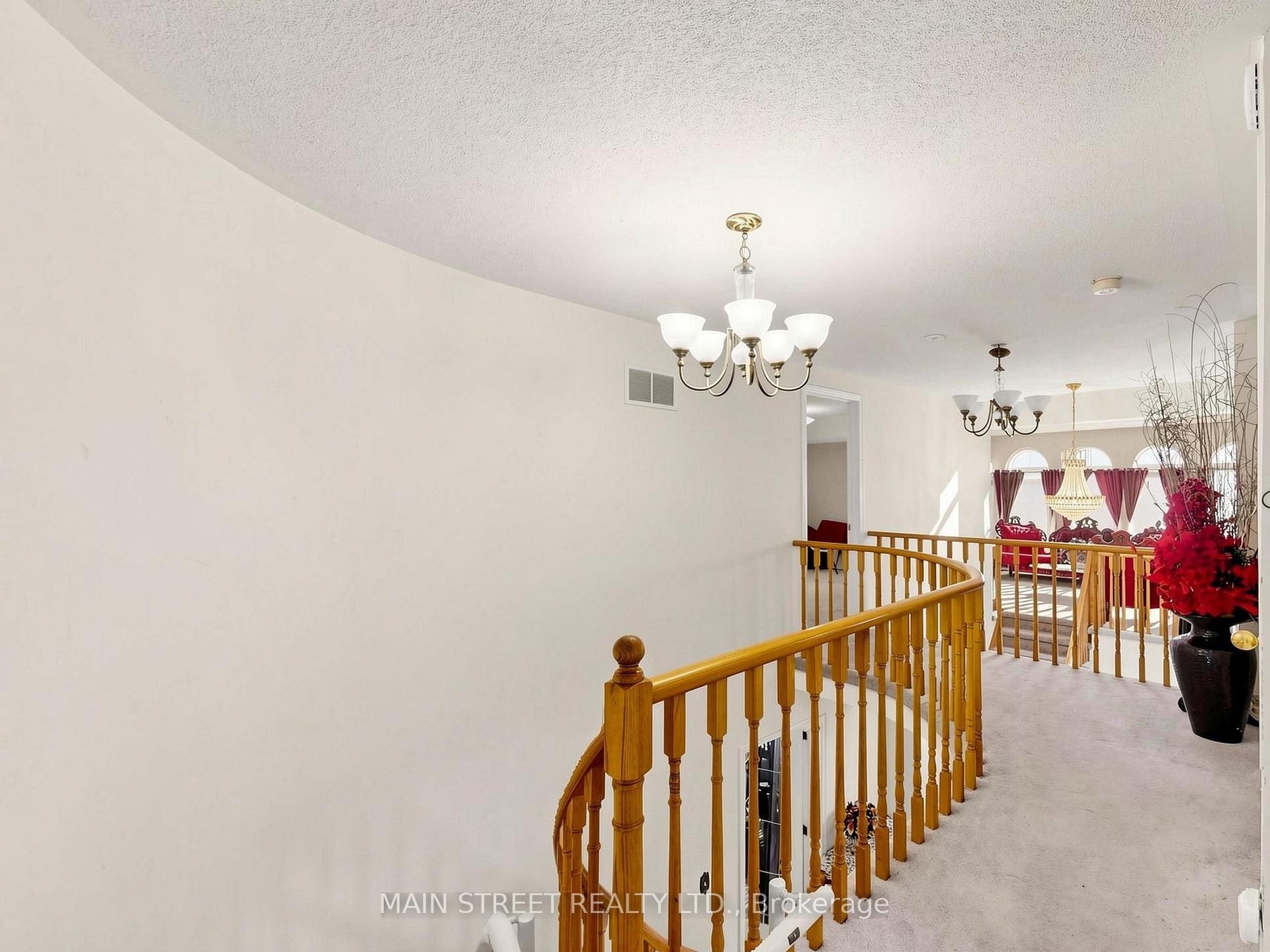 Photo 21 of 2441 Willowburne Drive, Mississauga, Central Erin Mills — HOMEH