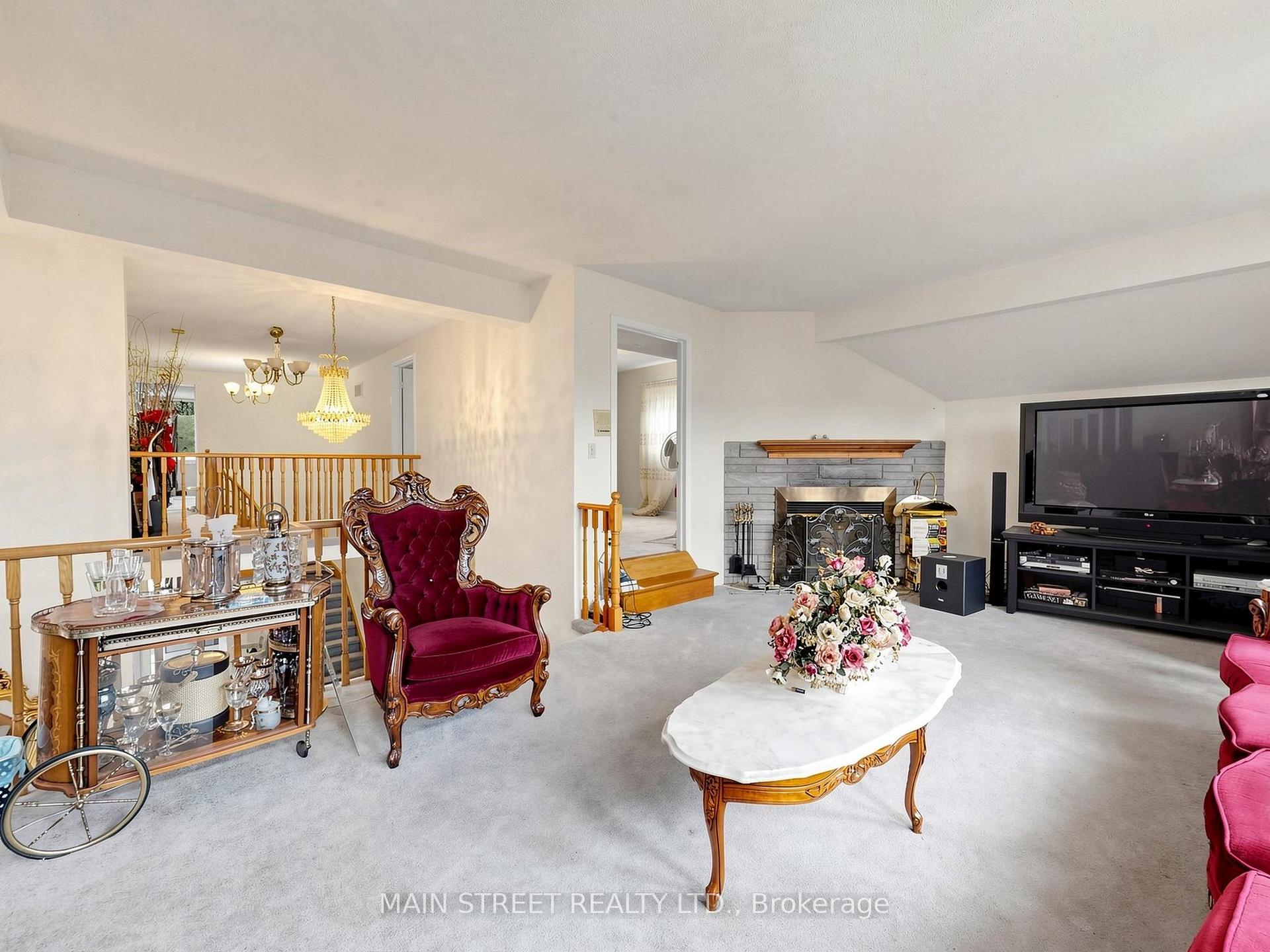 Photo 26 of 2441 Willowburne Drive, Mississauga, Central Erin Mills — HOMEH