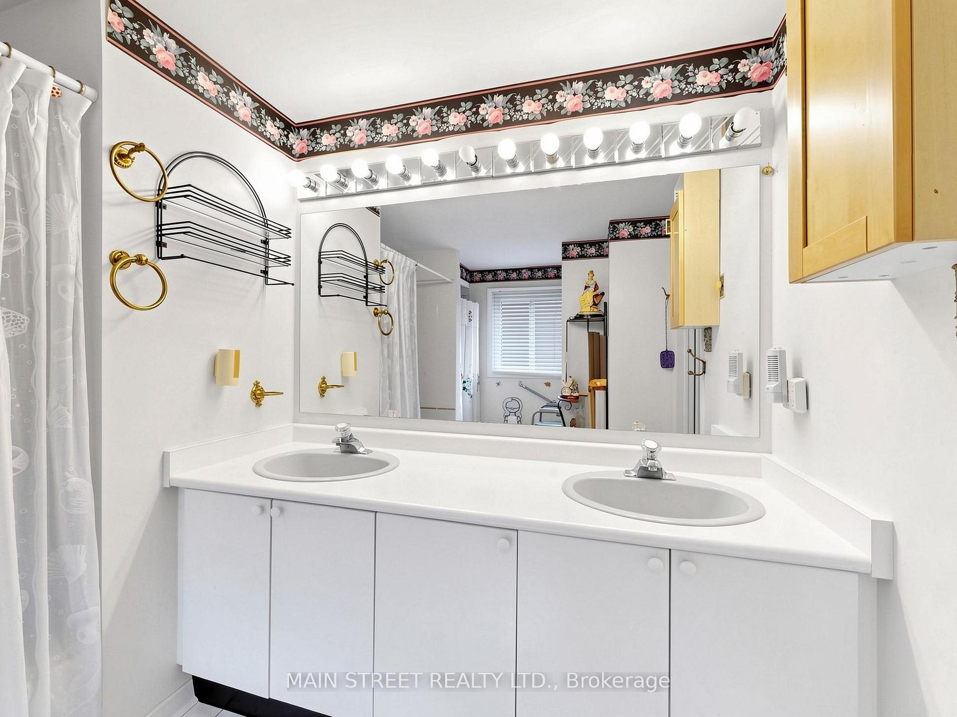 Photo 31 of 2441 Willowburne Drive, Mississauga, Central Erin Mills — HOMEH