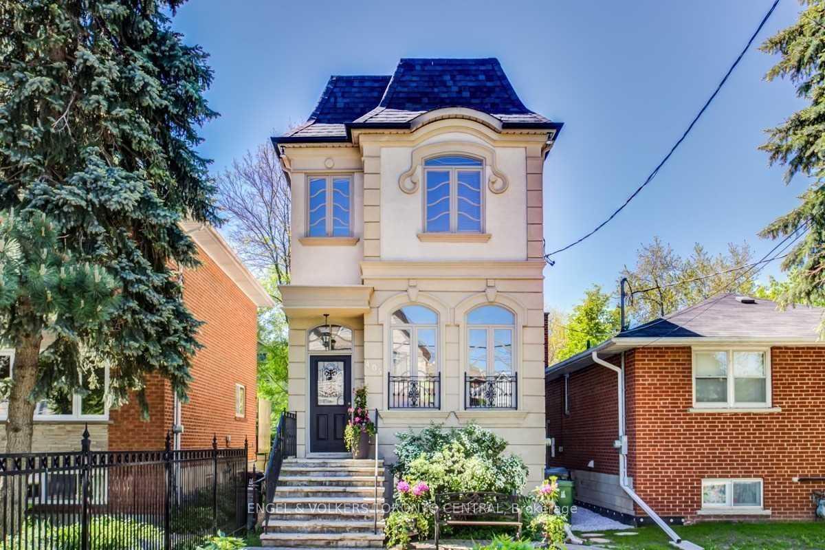 Photo of 405 Bedford Park Avenue
