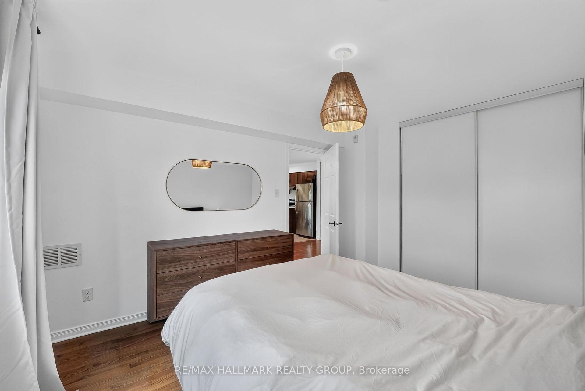 Photo 20 of Unit 304, 646 Cummings Avenue, Ottawa, Castle Heights/Rideau High — HOMEH