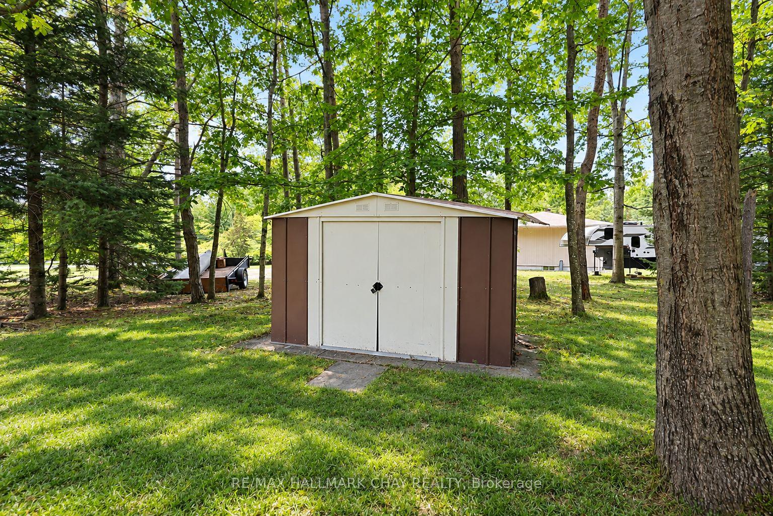 Photo 33 of 4 Binnie Drive, Springwater, Minesing — HOMEH