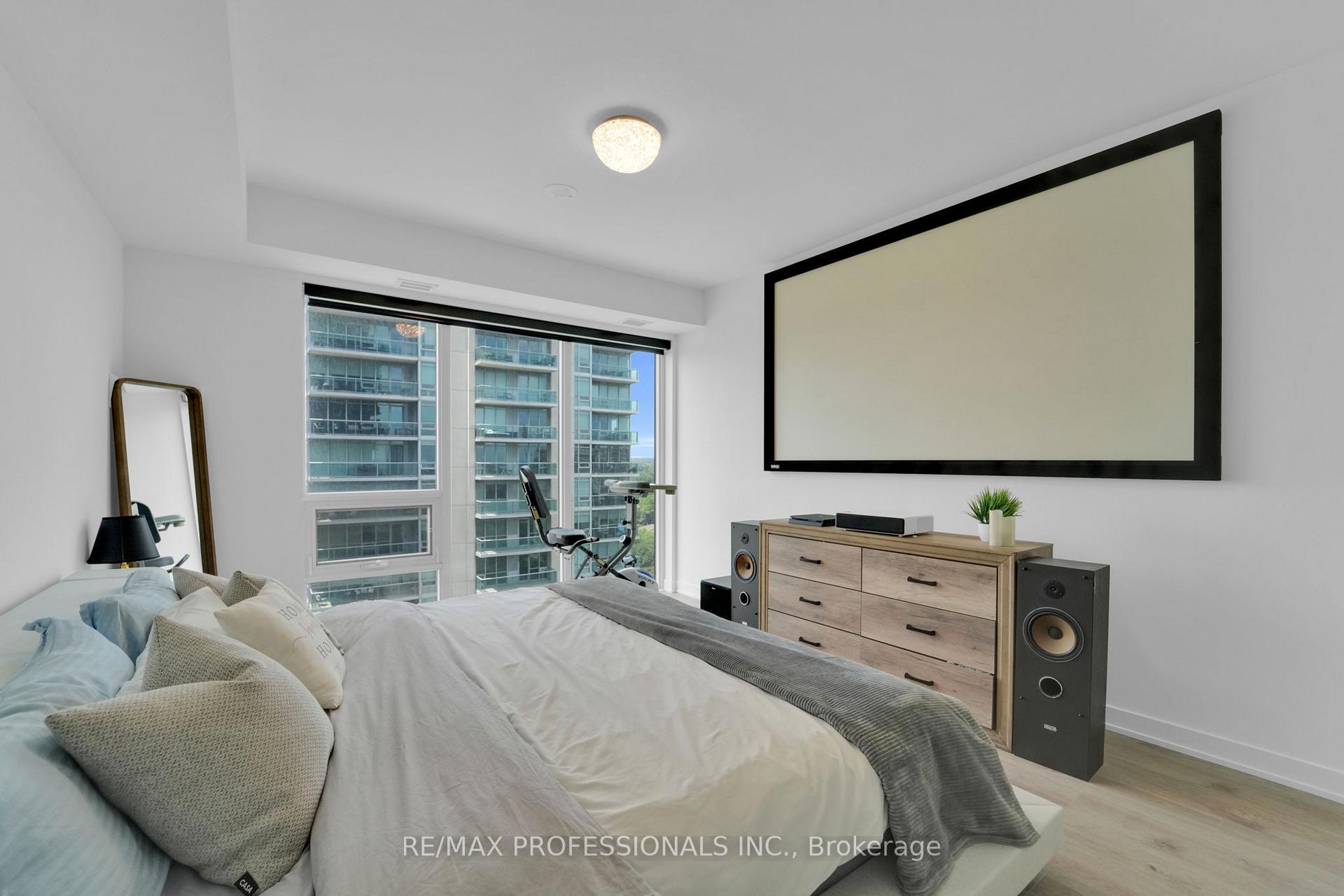 Photo 23 of Unit 1402, 1035 Southdown Road, Mississauga, Clarkson — HOMEH