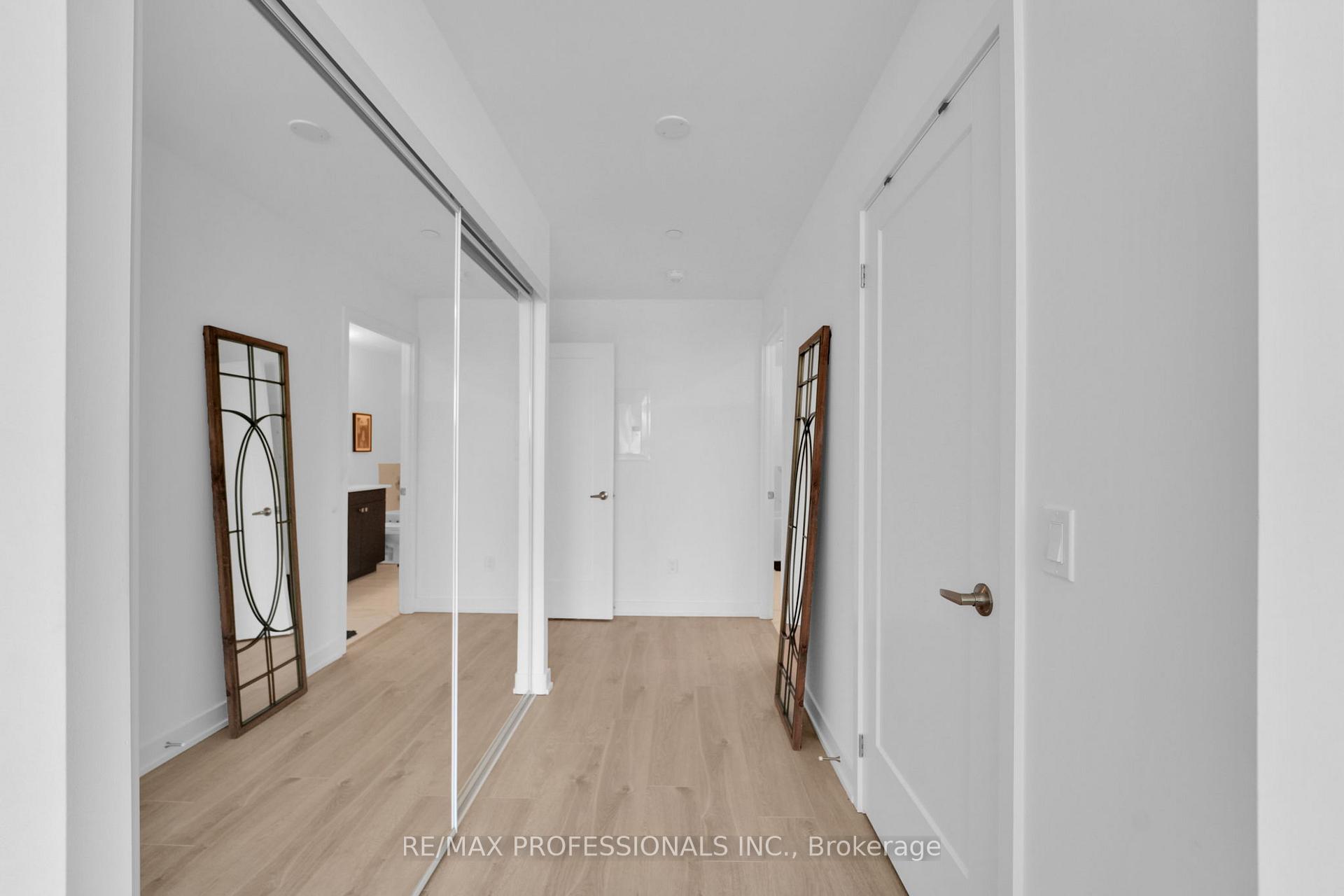 Photo 25 of Unit 1402, 1035 Southdown Road, Mississauga, Clarkson — HOMEH