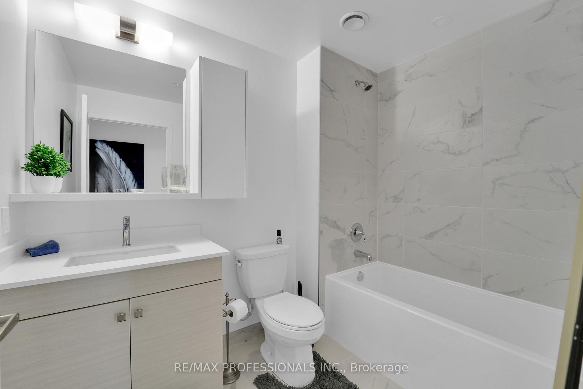 Photo 34 of Unit 1402, 1035 Southdown Road, Mississauga, Clarkson — HOMEH