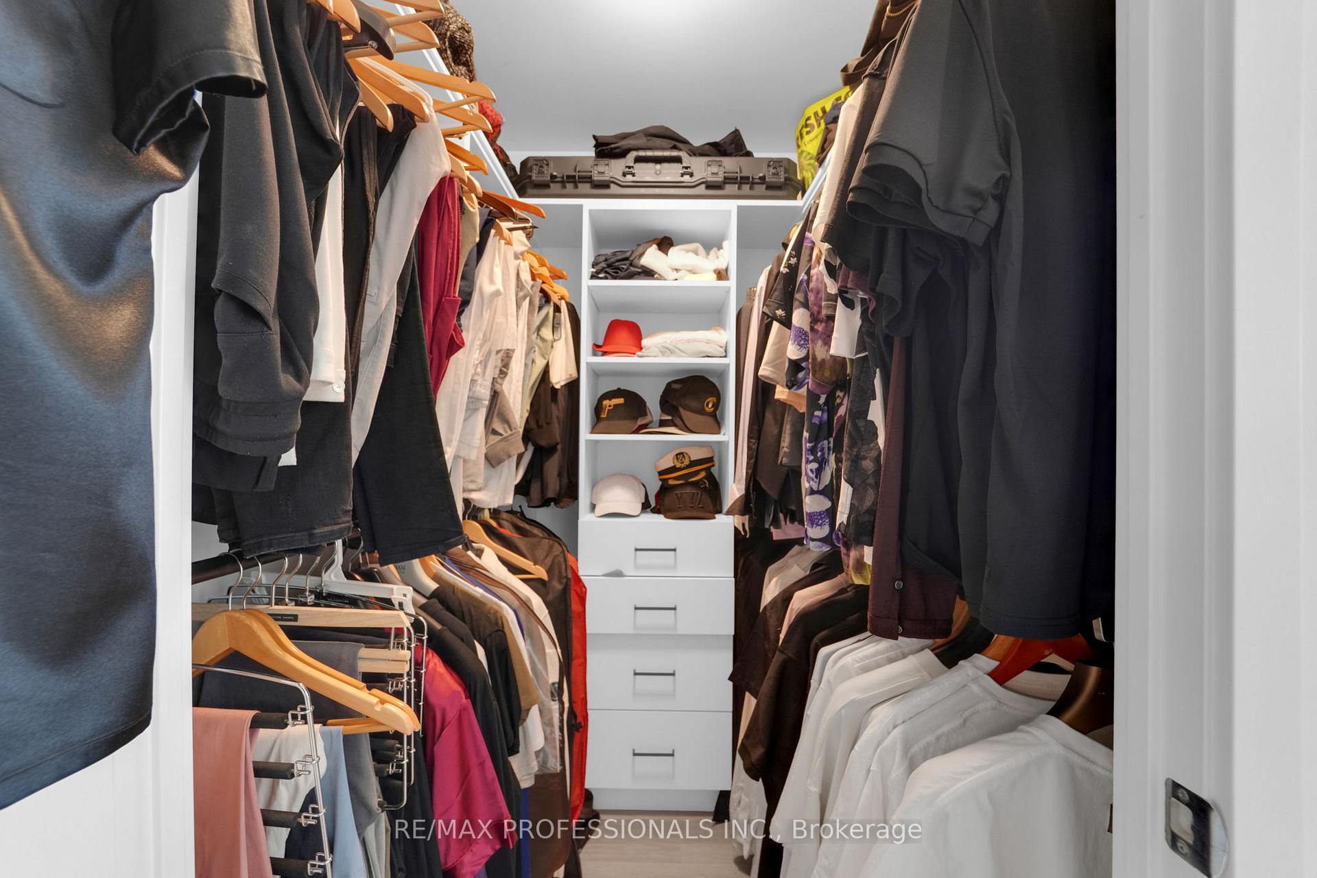 Photo 29 of Unit 1402, 1035 Southdown Road, Mississauga, Clarkson — HOMEH