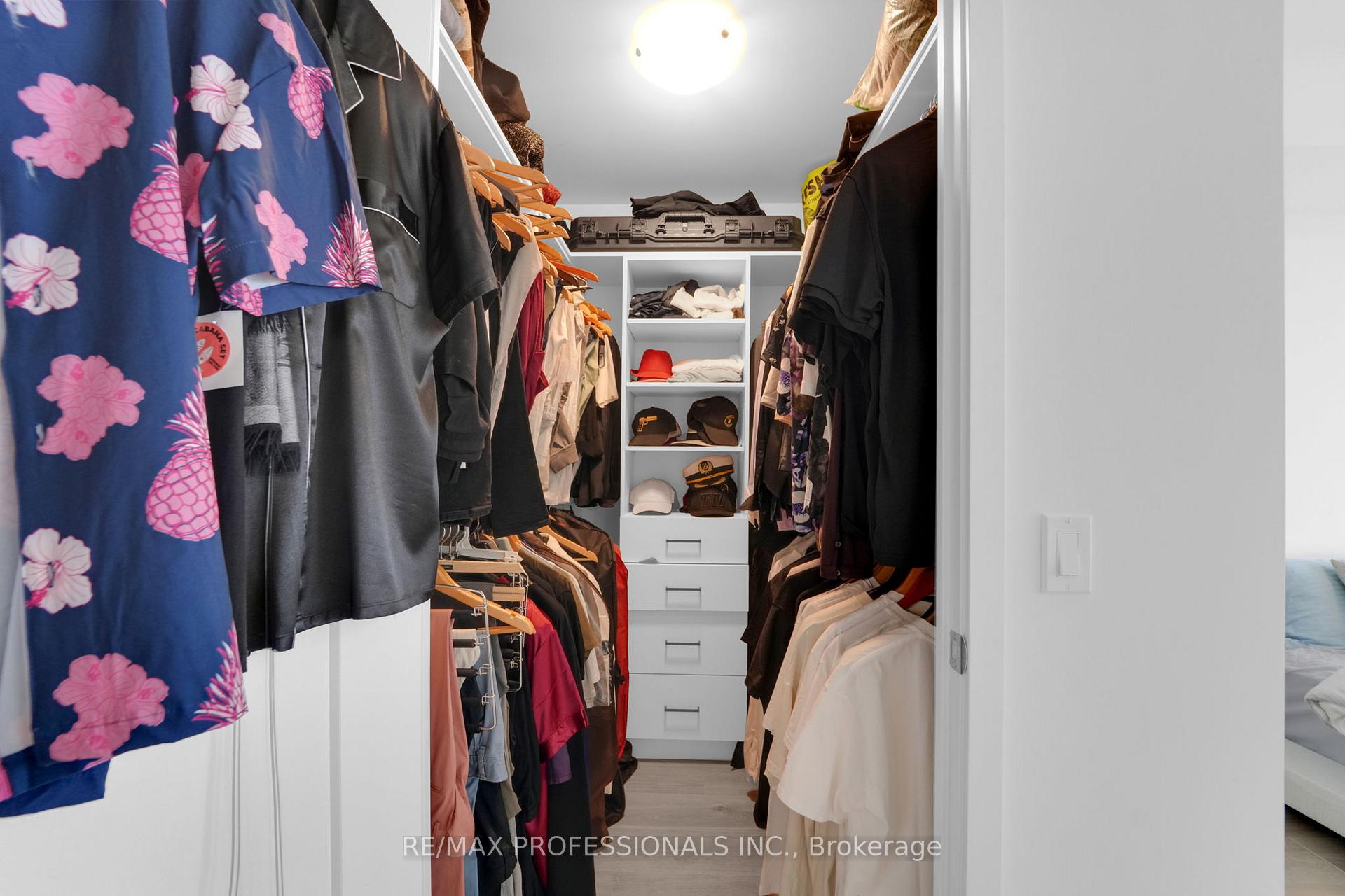 Photo 30 of Unit 1402, 1035 Southdown Road, Mississauga, Clarkson — HOMEH