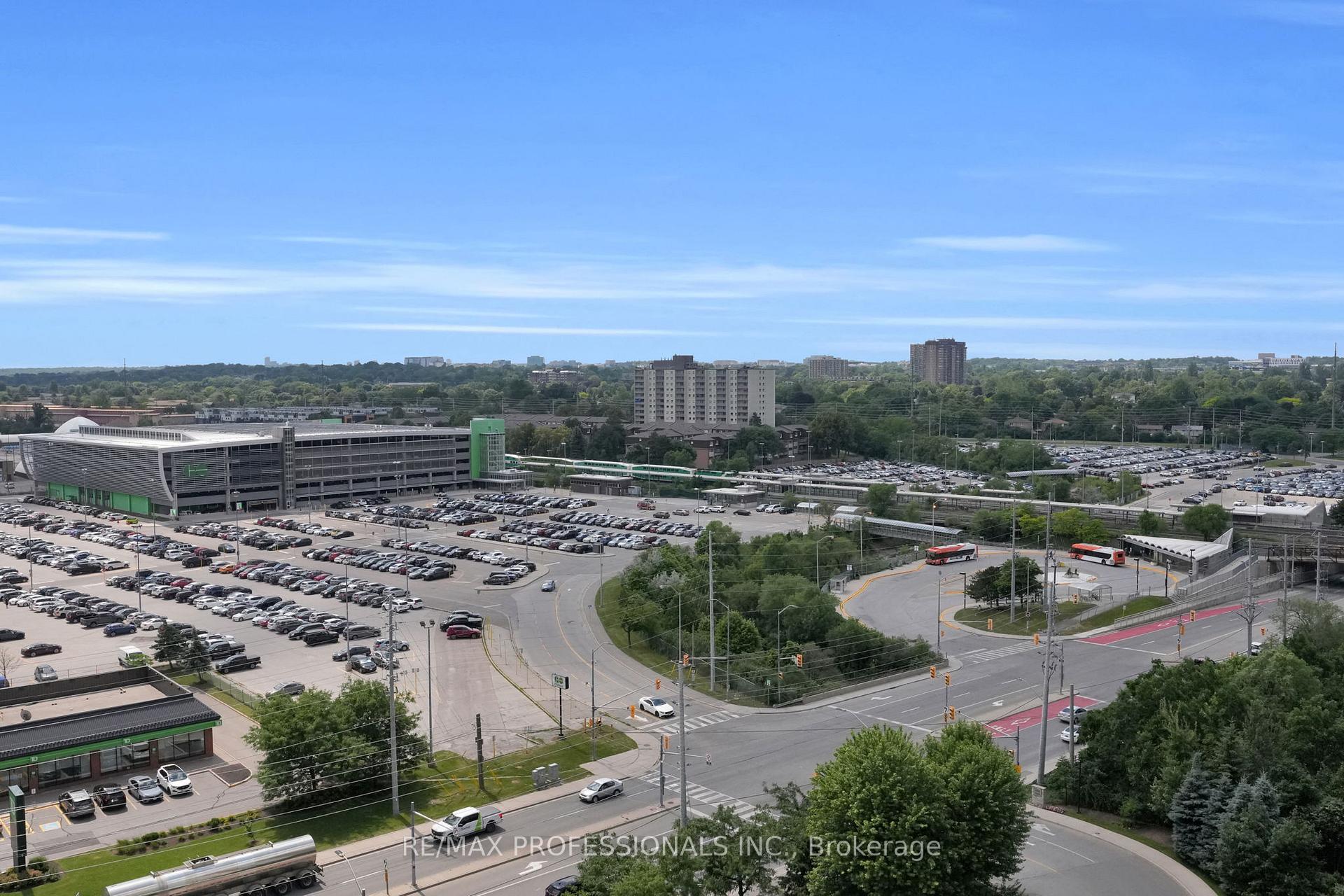 Photo 43 of Unit 1402, 1035 Southdown Road, Mississauga, Clarkson — HOMEH