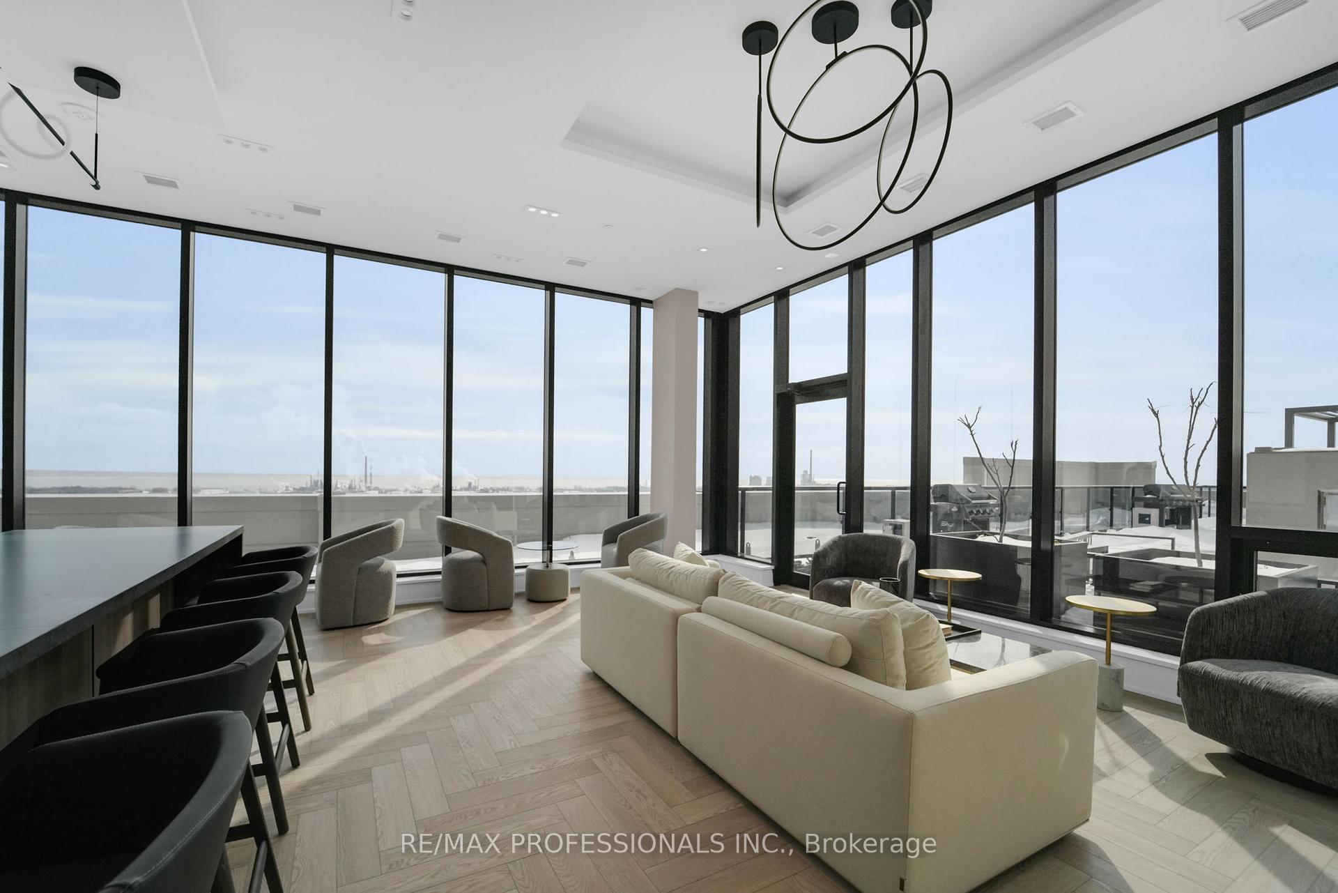 Photo 49 of Unit 1402, 1035 Southdown Road, Mississauga, Clarkson — HOMEH