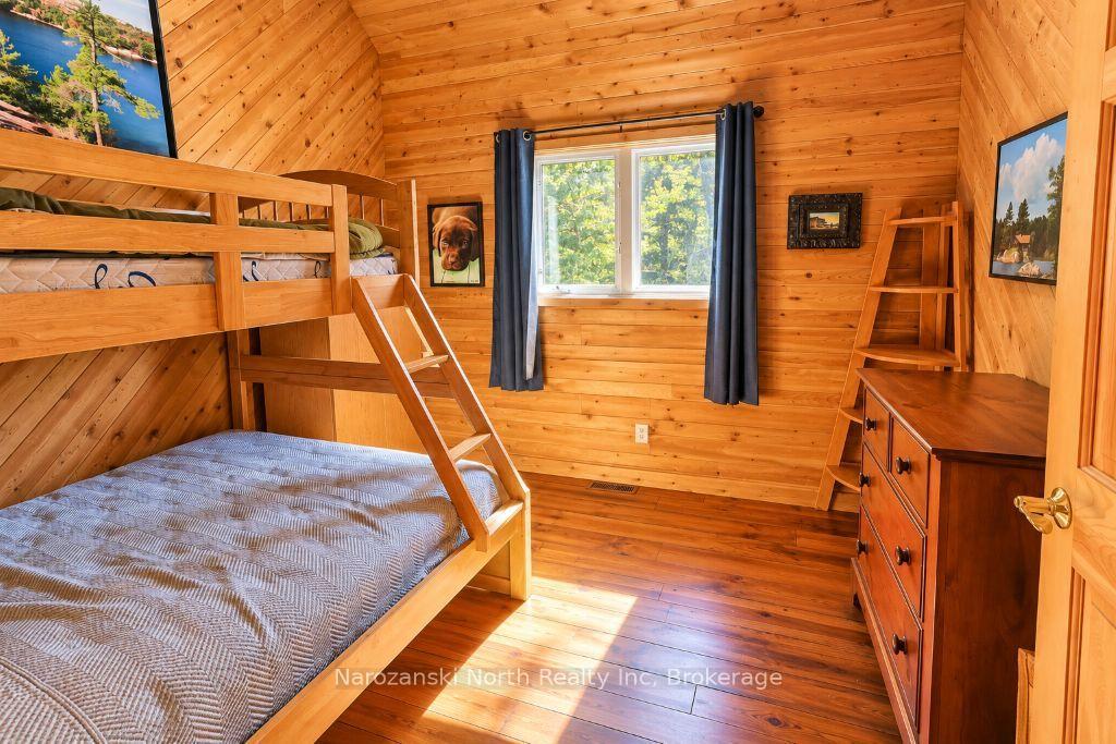Photo 16 of 344 Perry Ave, Killarney — HOMEH