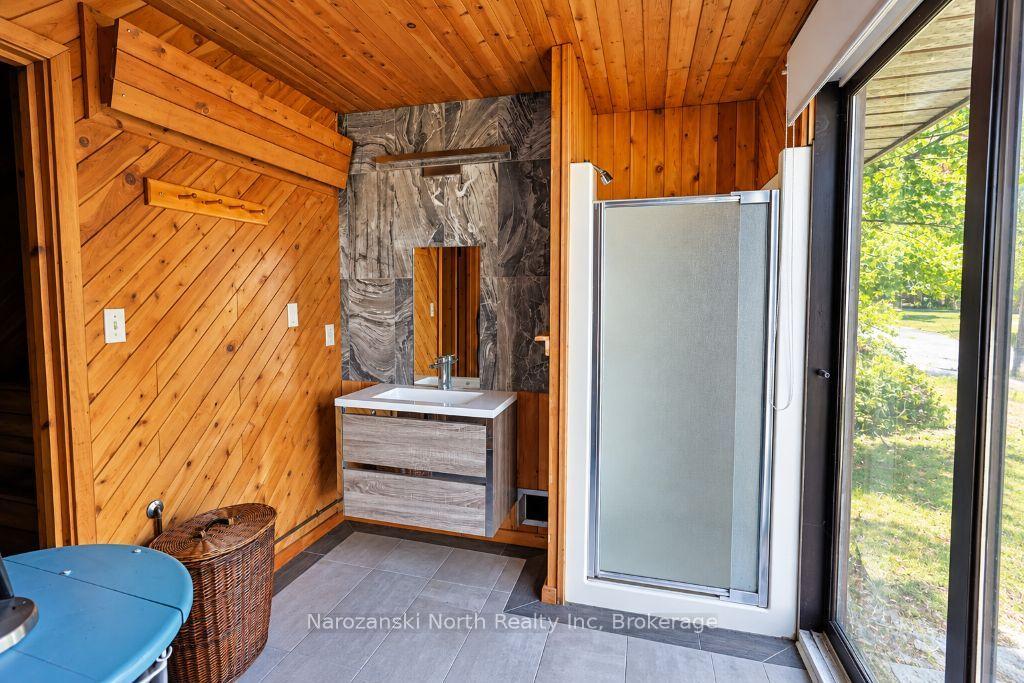 Photo 31 of 344 Perry Ave, Killarney — HOMEH