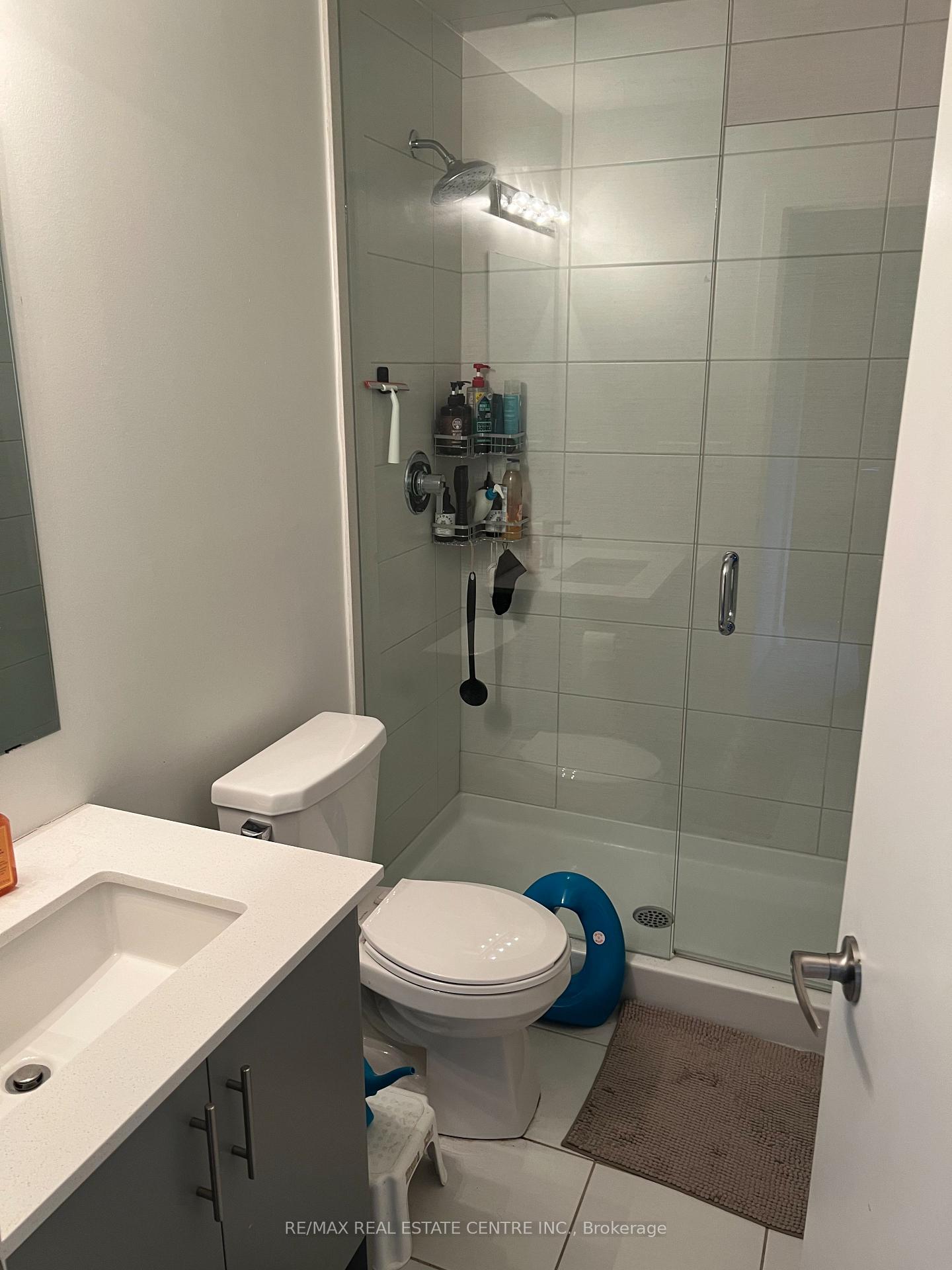 Photo 12 of Unit 1, 3421 Ridgeway Drive, Mississauga, Erin Mills — HOMEH