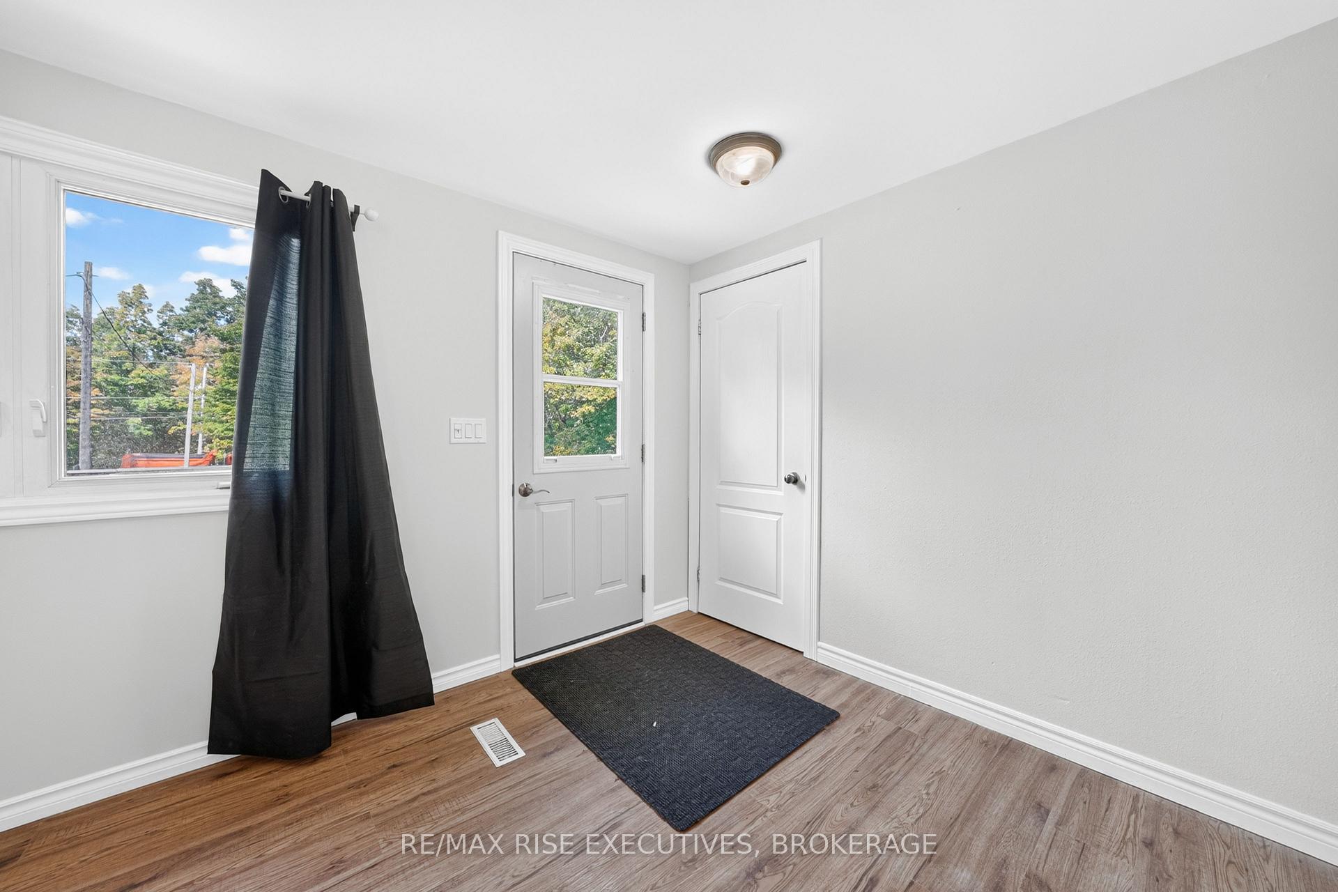 Photo 5 of 2363 Sands Road, Frontenac, Frontenac South — HOMEH